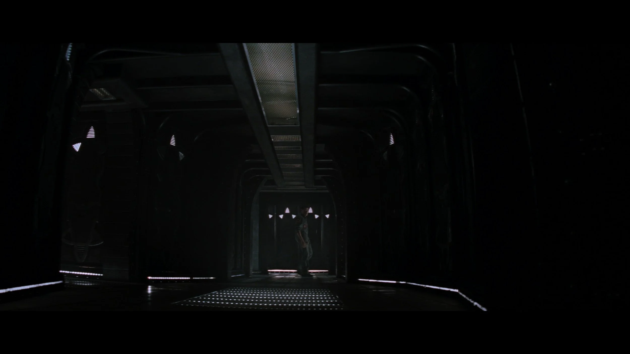 Event Horizon - Remastered_t00.mkv_20260526_103410.336.jpg