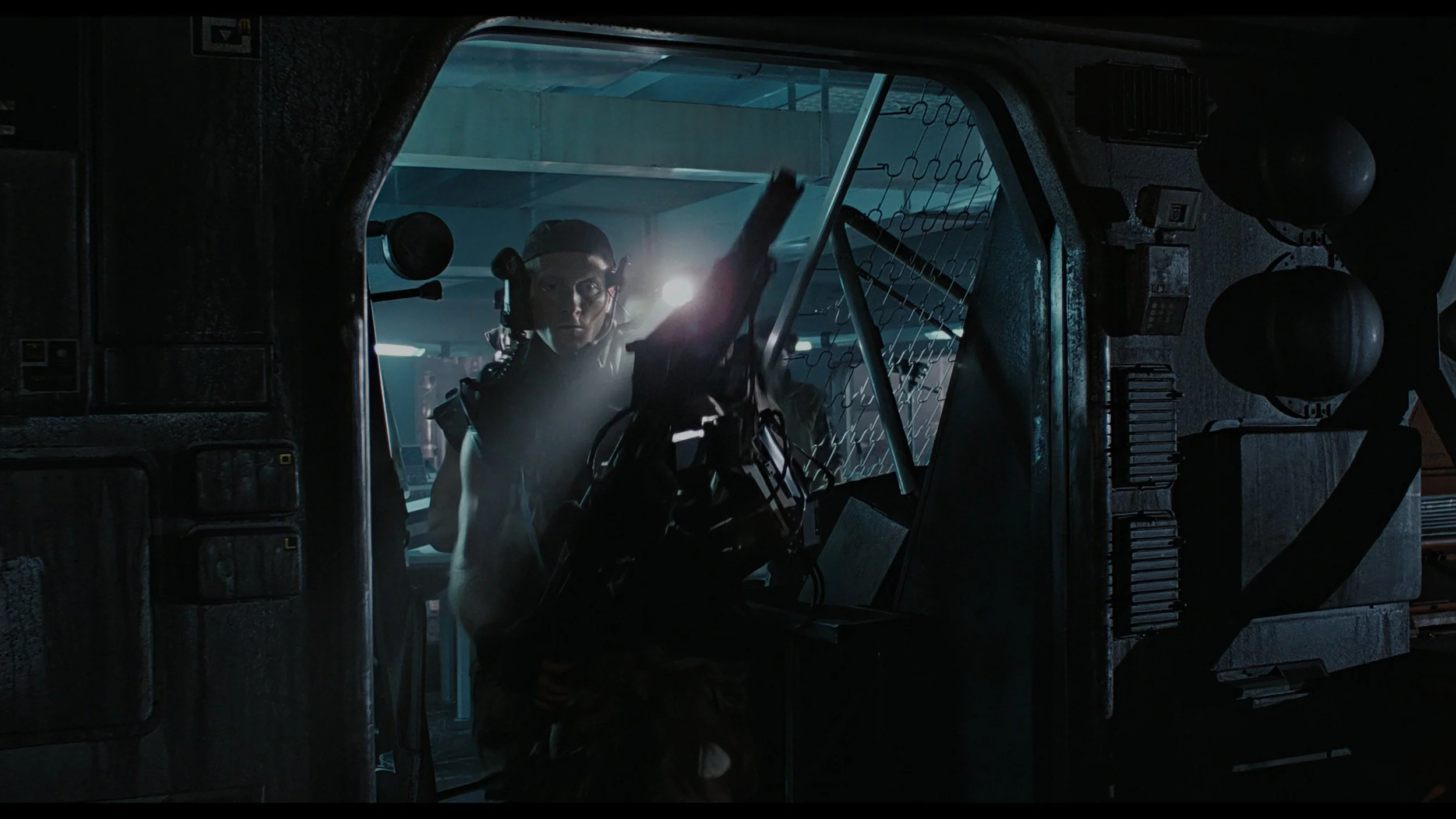 ALIENS_t01.mkv_20260531_101020.273.jpg