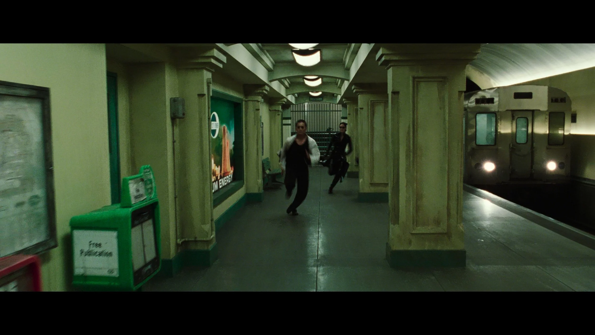 The Matrix Revolutions_t04.mkv_20260408_002745.850.jpg