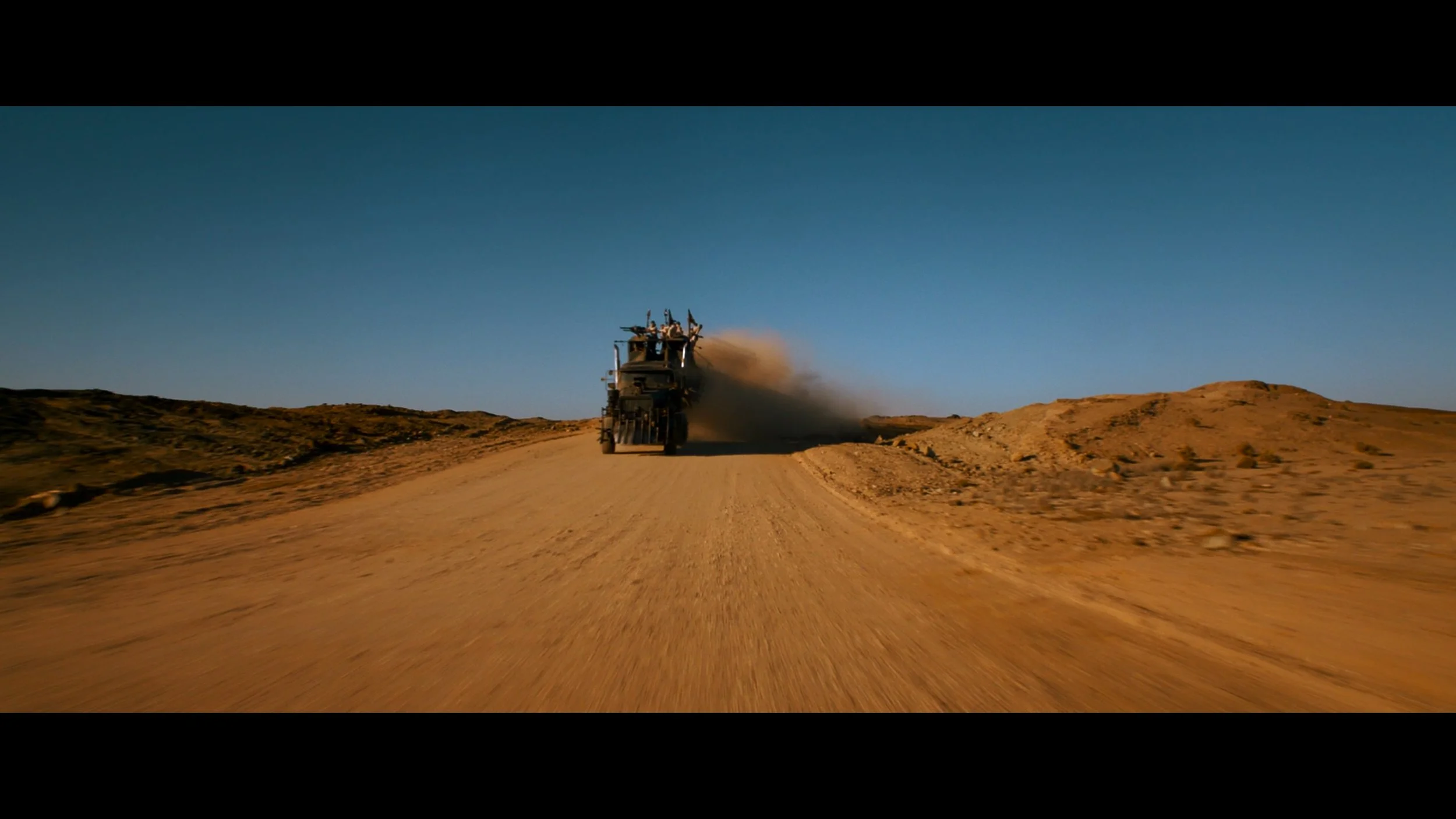 Mad Max- Fury Road_t02.mkv_20260526_112339.445.jpg