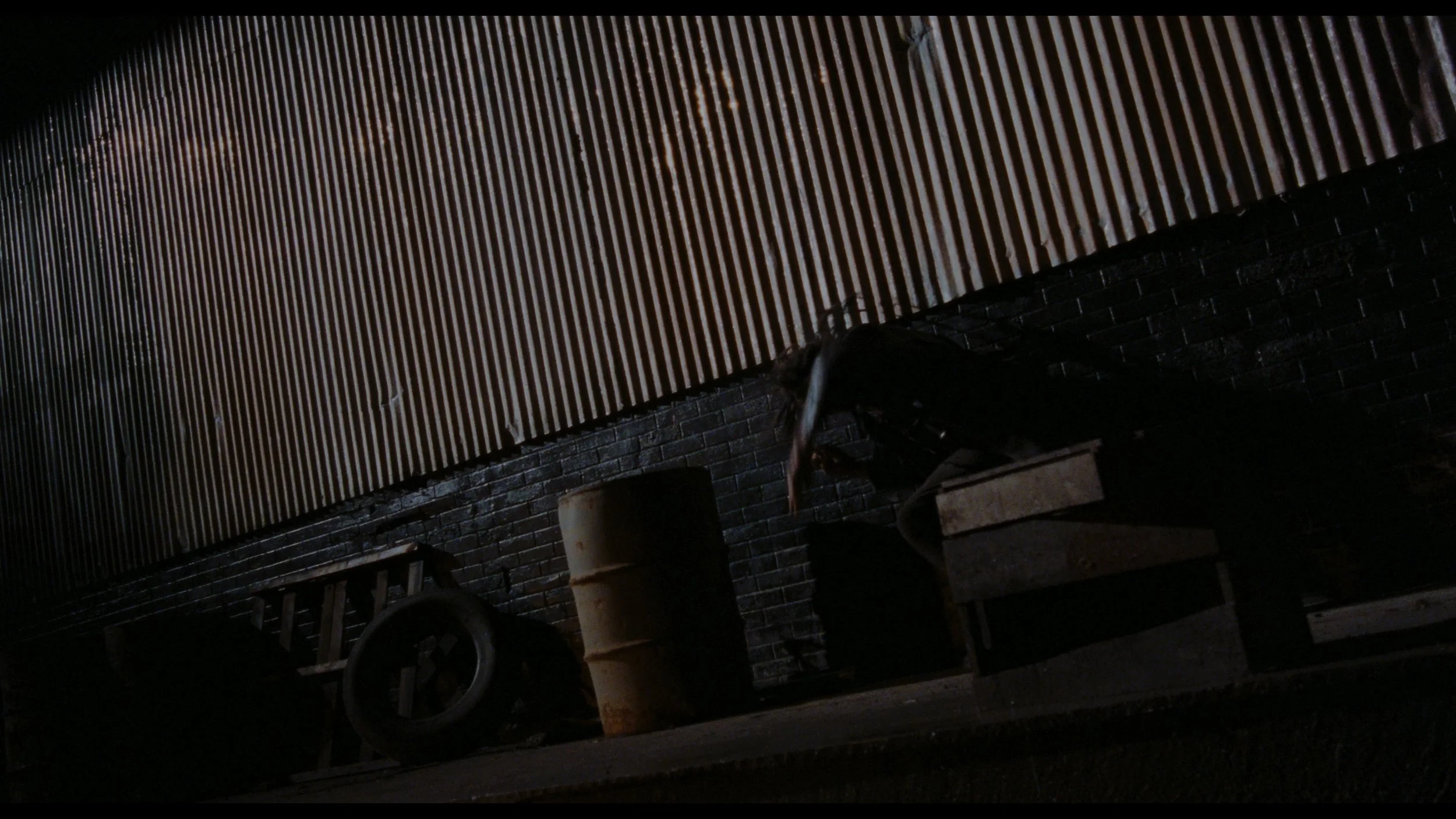 The Crow (Remastered)_t00.mkv_20260516_004355.811.jpg
