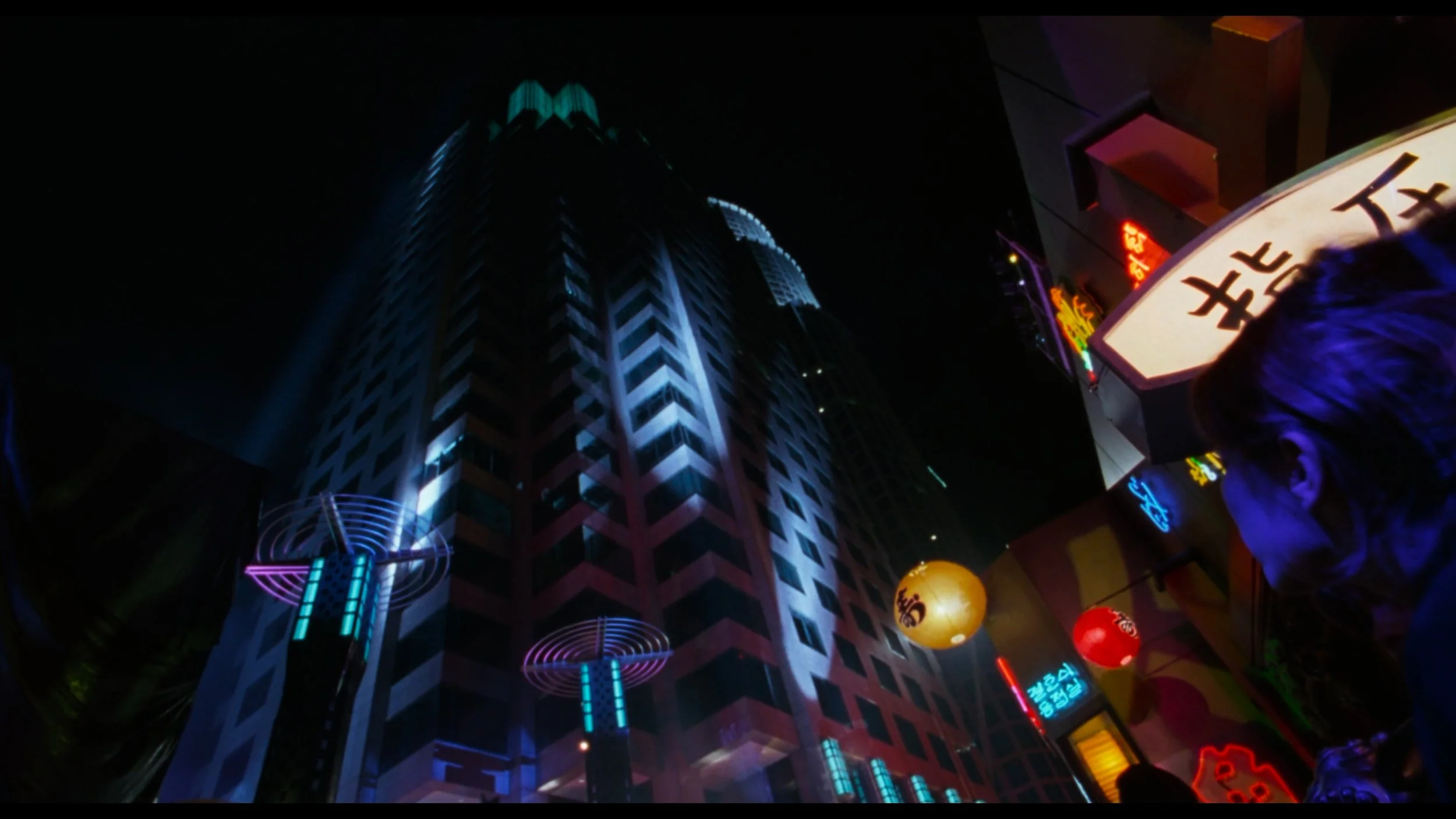 Batman Forever_t00.mkv_20260522_173030.838.jpg