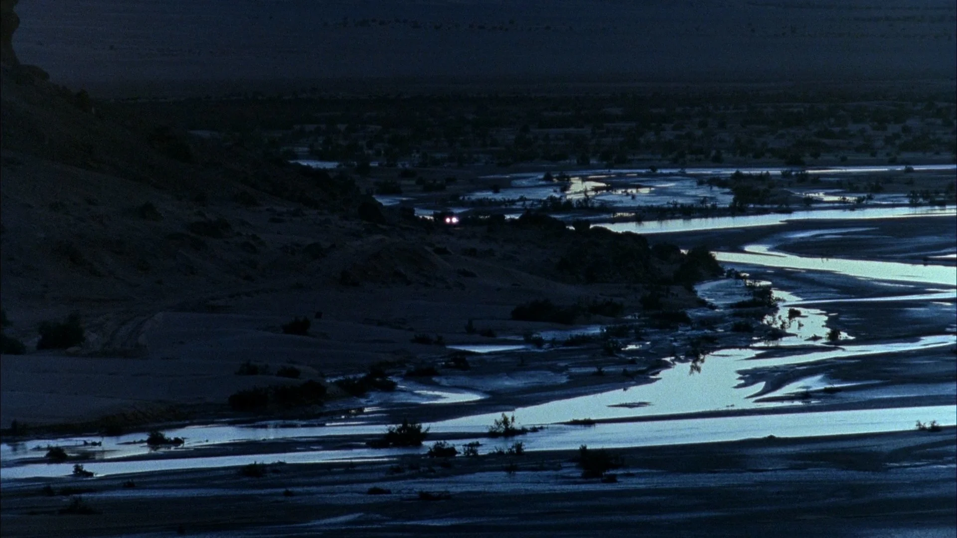THE SHELTERING SKY_t04.mkv_20260614_193652.016.jpg