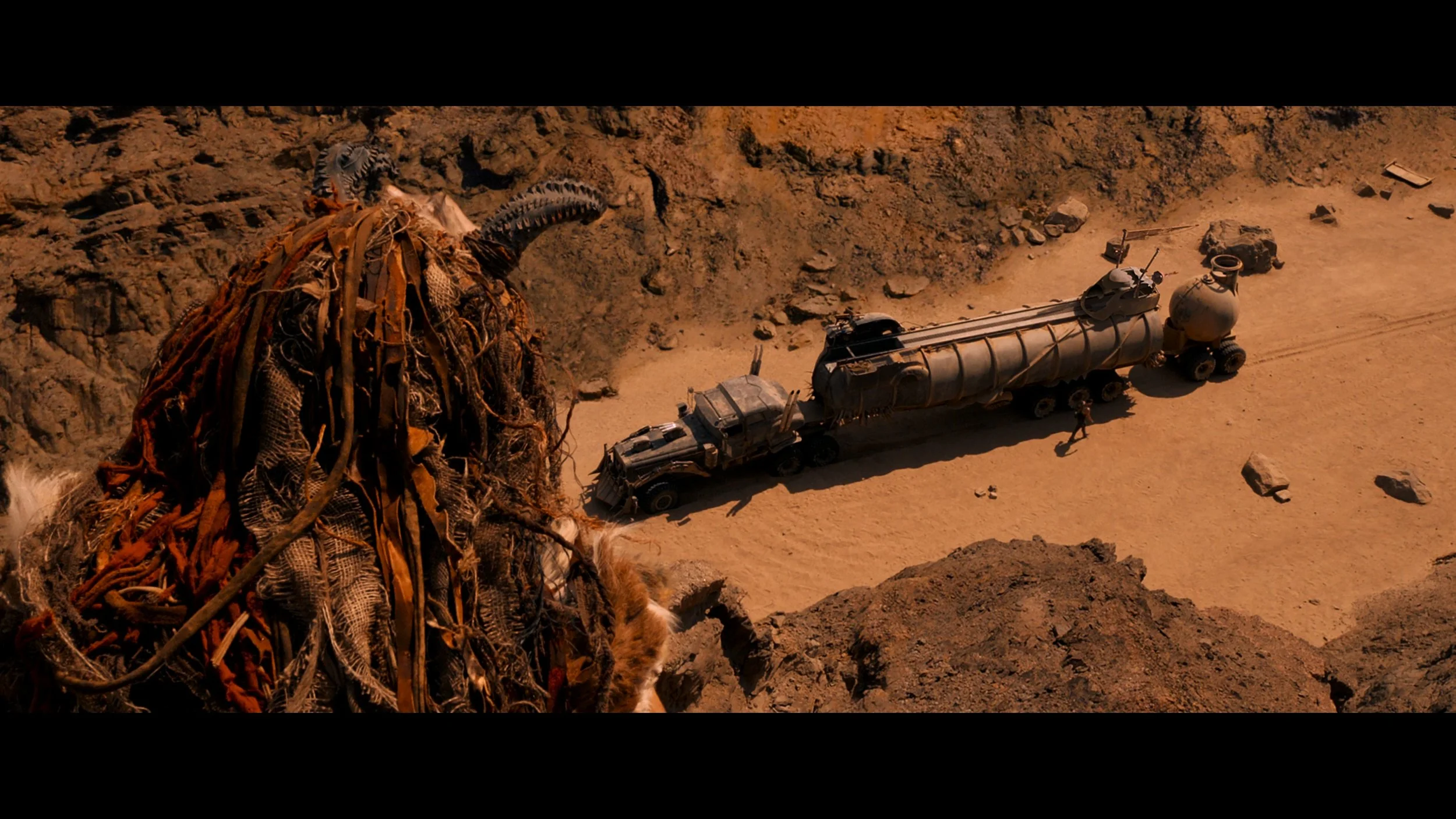 Mad Max- Fury Road_t02.mkv_20260526_113106.929.jpg