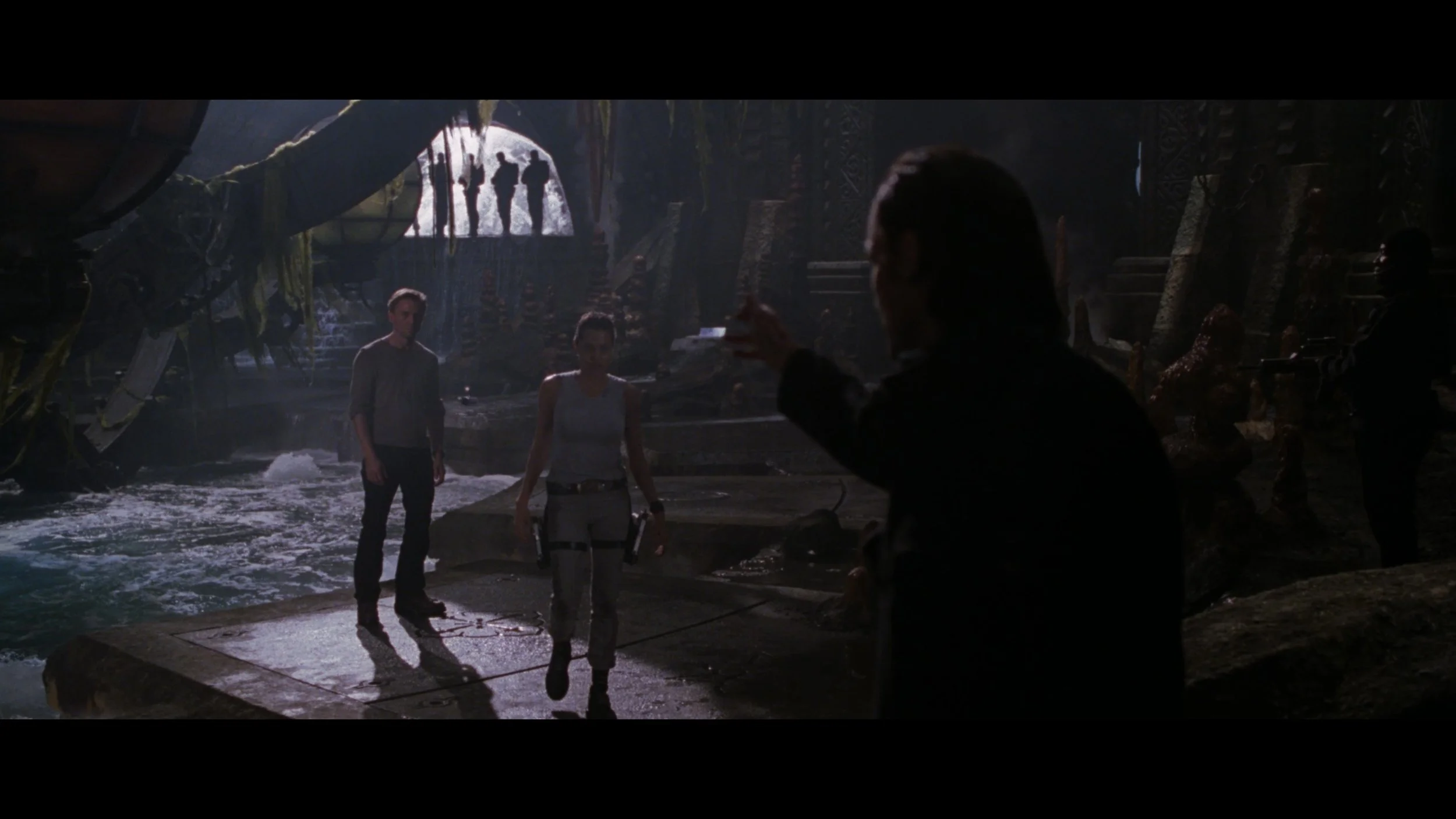Lara Croft- Tomb Raider_t00.mkv_20260511_131637.386.jpg