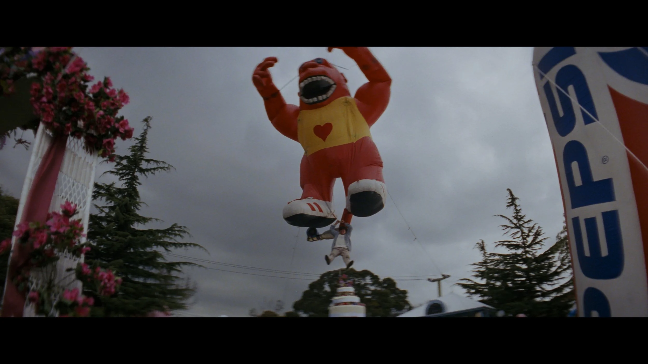 Mr. Nice Guy (1997) 1990s, Dangling 