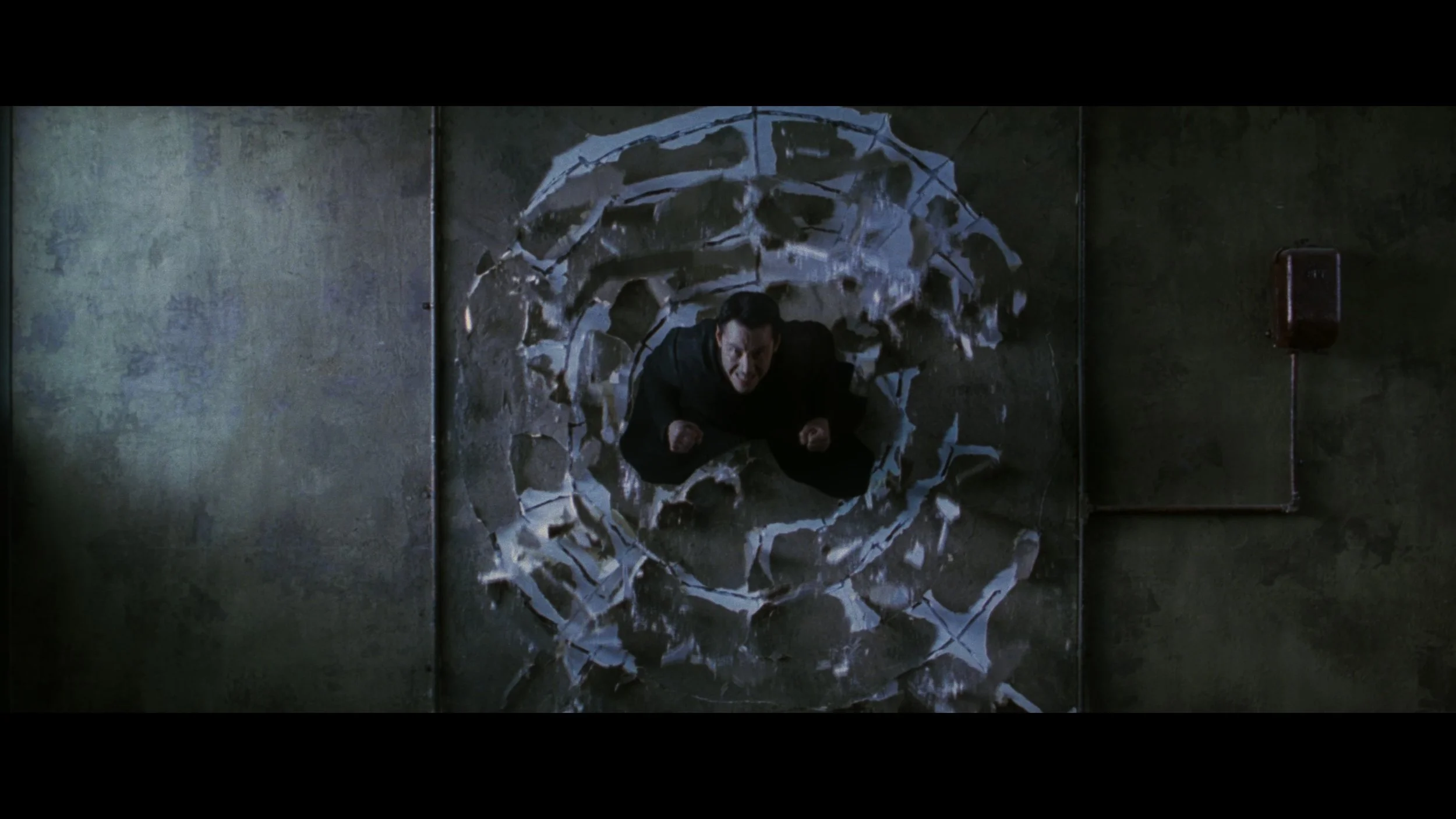 The Matrix Revolutions_t04.mkv_20260408_002219.474.jpg