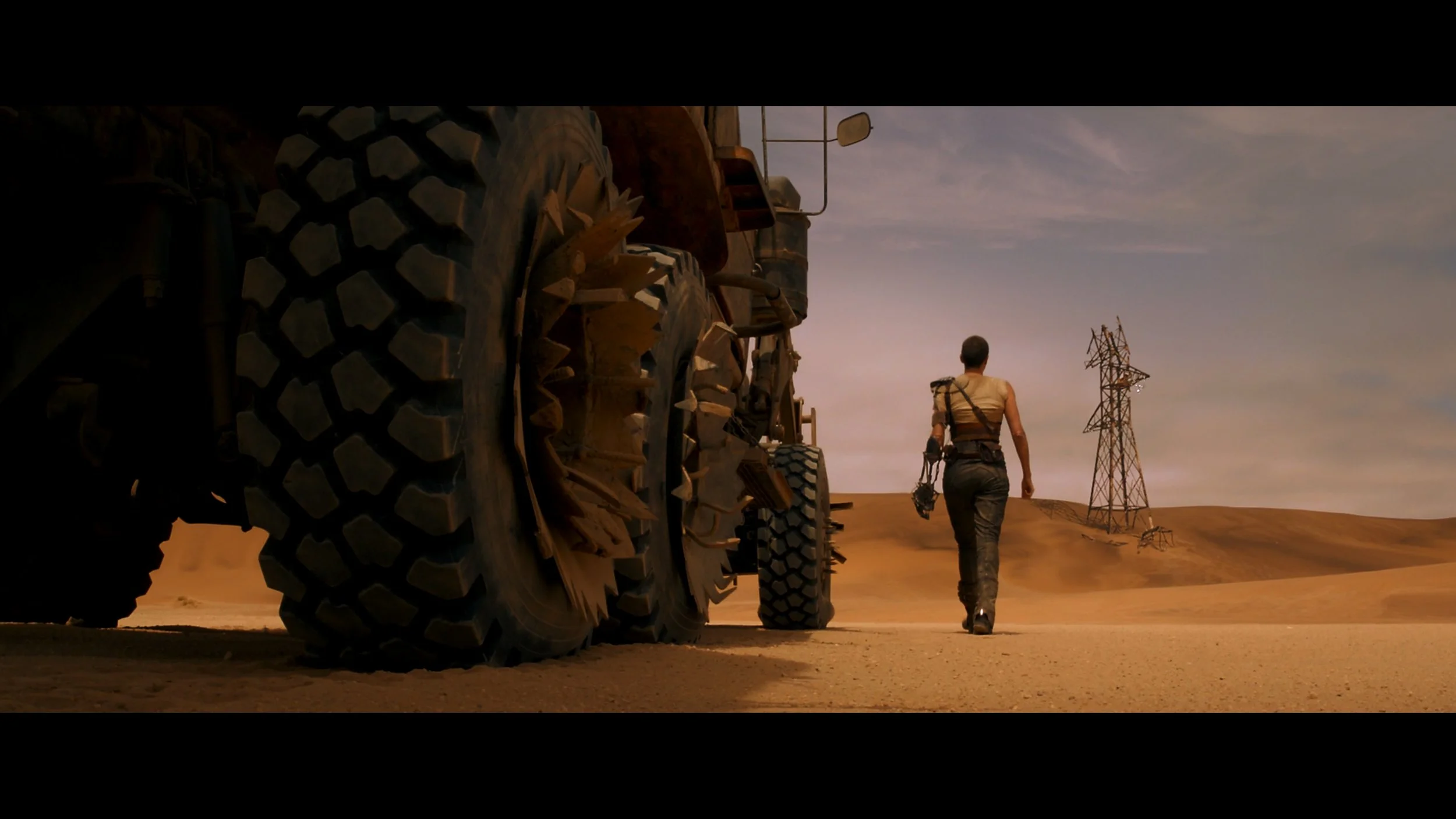 Mad Max- Fury Road_t02.mkv_20260526_113734.385.jpg