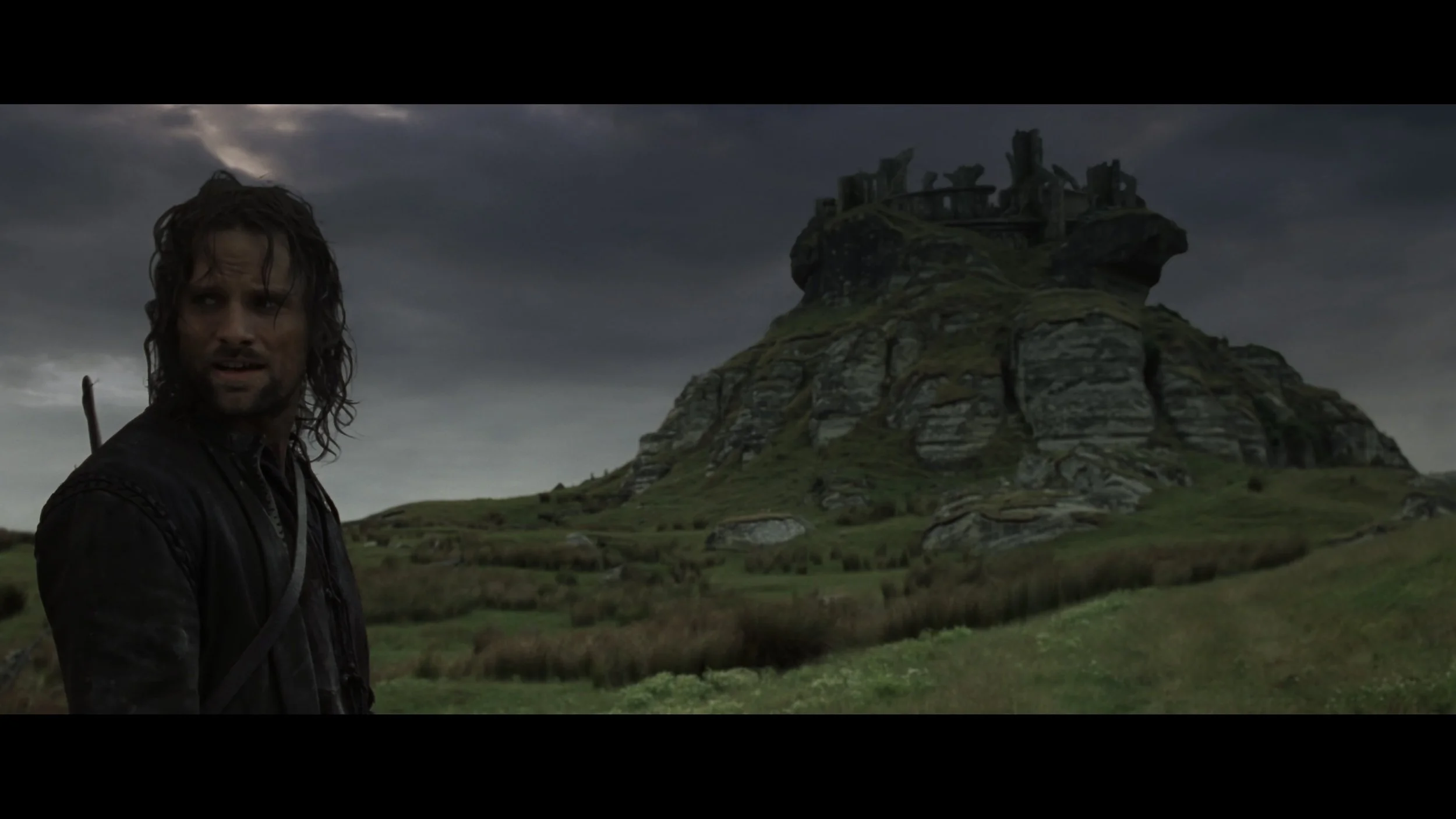 The Lord of the Rings- The Fellowship of the Ring (EXT.) PT. 1_t05.mkv_20251212_203418.109.jpg