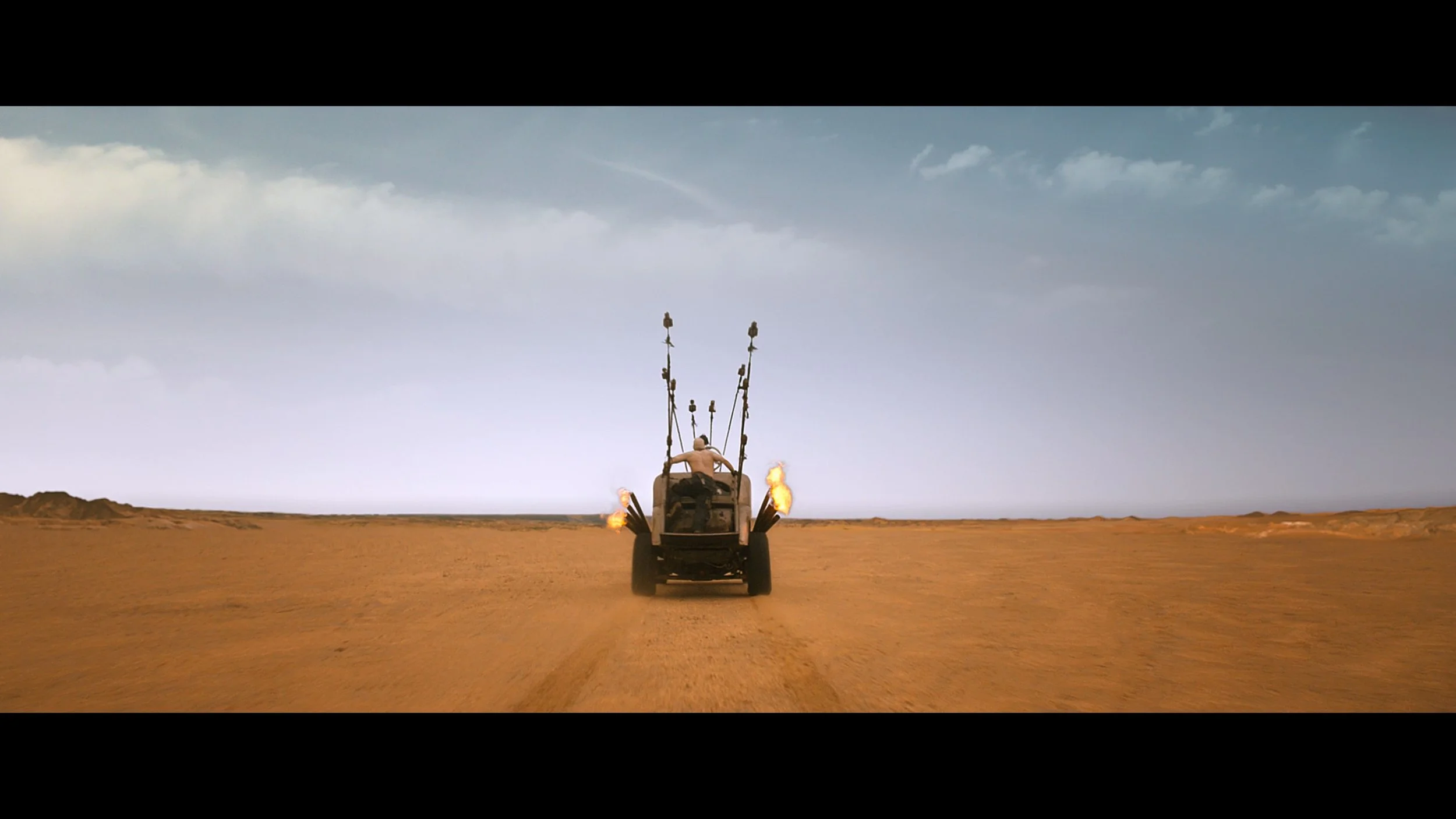 Mad Max- Fury Road_t02.mkv_20260526_112130.689.jpg