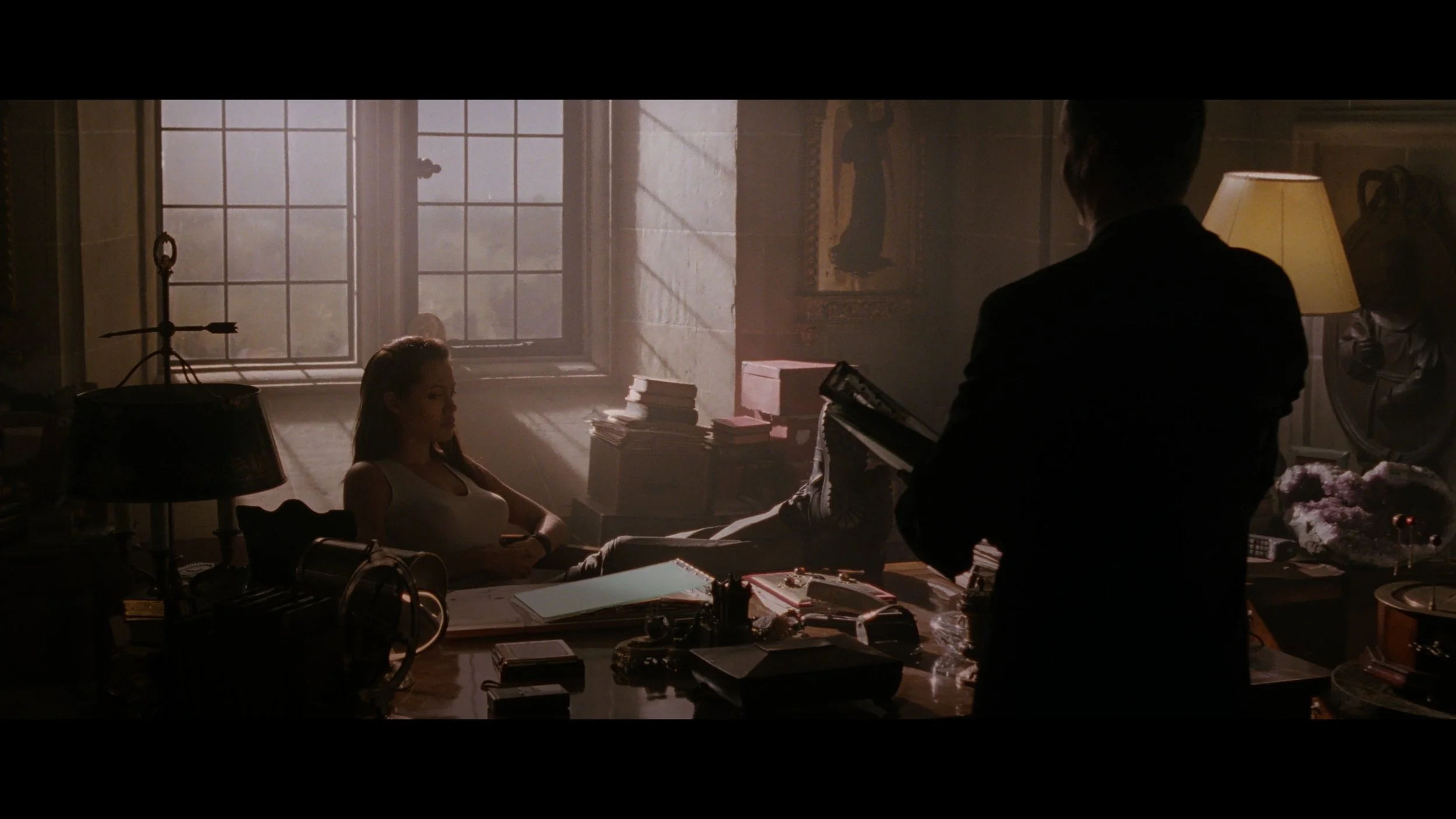 Lara Croft- Tomb Raider_t00.mkv_20260511_130014.284.jpg