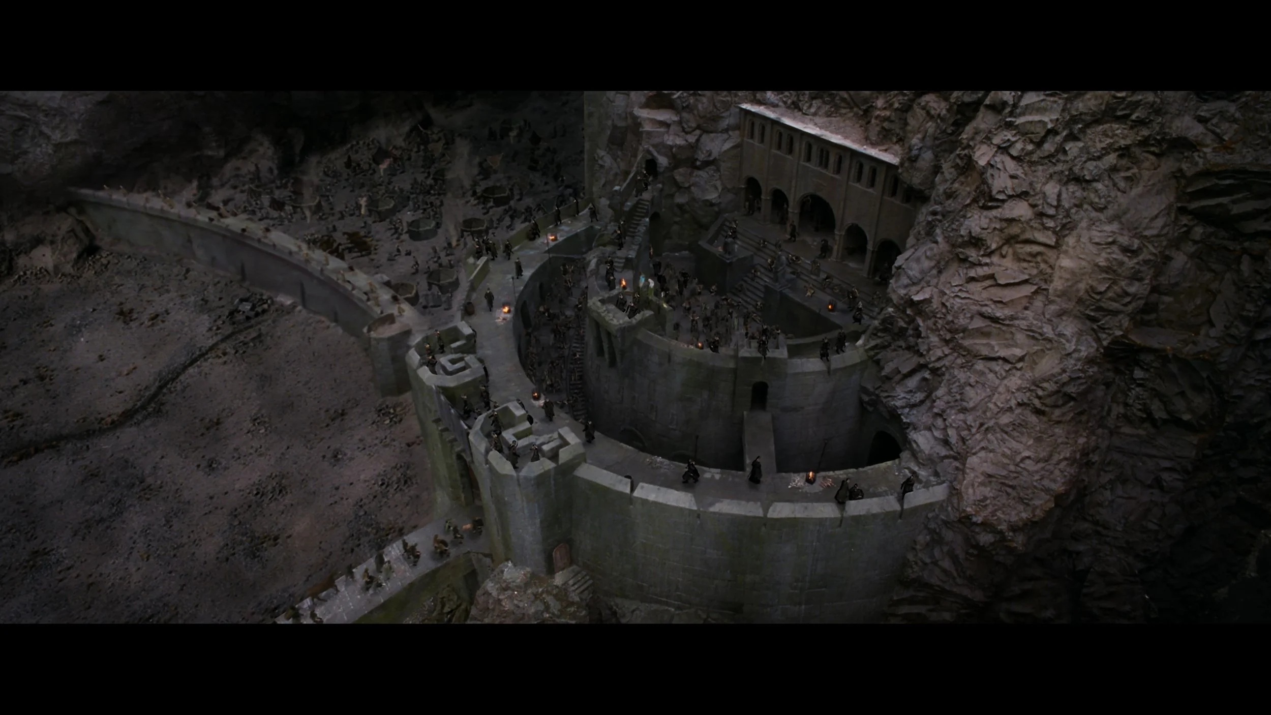 The Lord of the Rings- The Two Towers (EXT.) PT. 2-SEG FPL_MainFeature_t03.mkv_20260308_194921.881.jpg