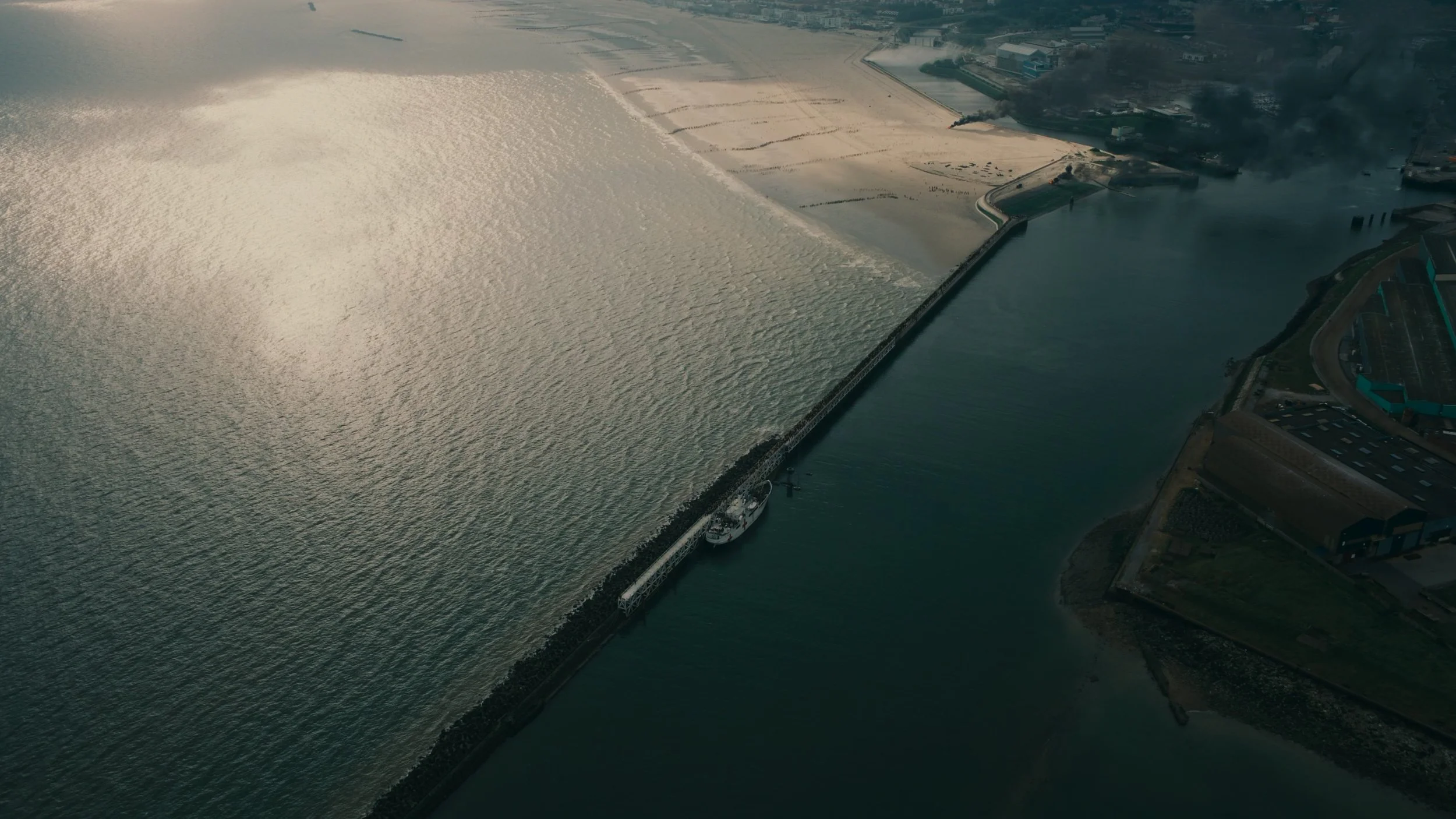 Dunkirk_t02.mkv_20260514_133241.359.jpg