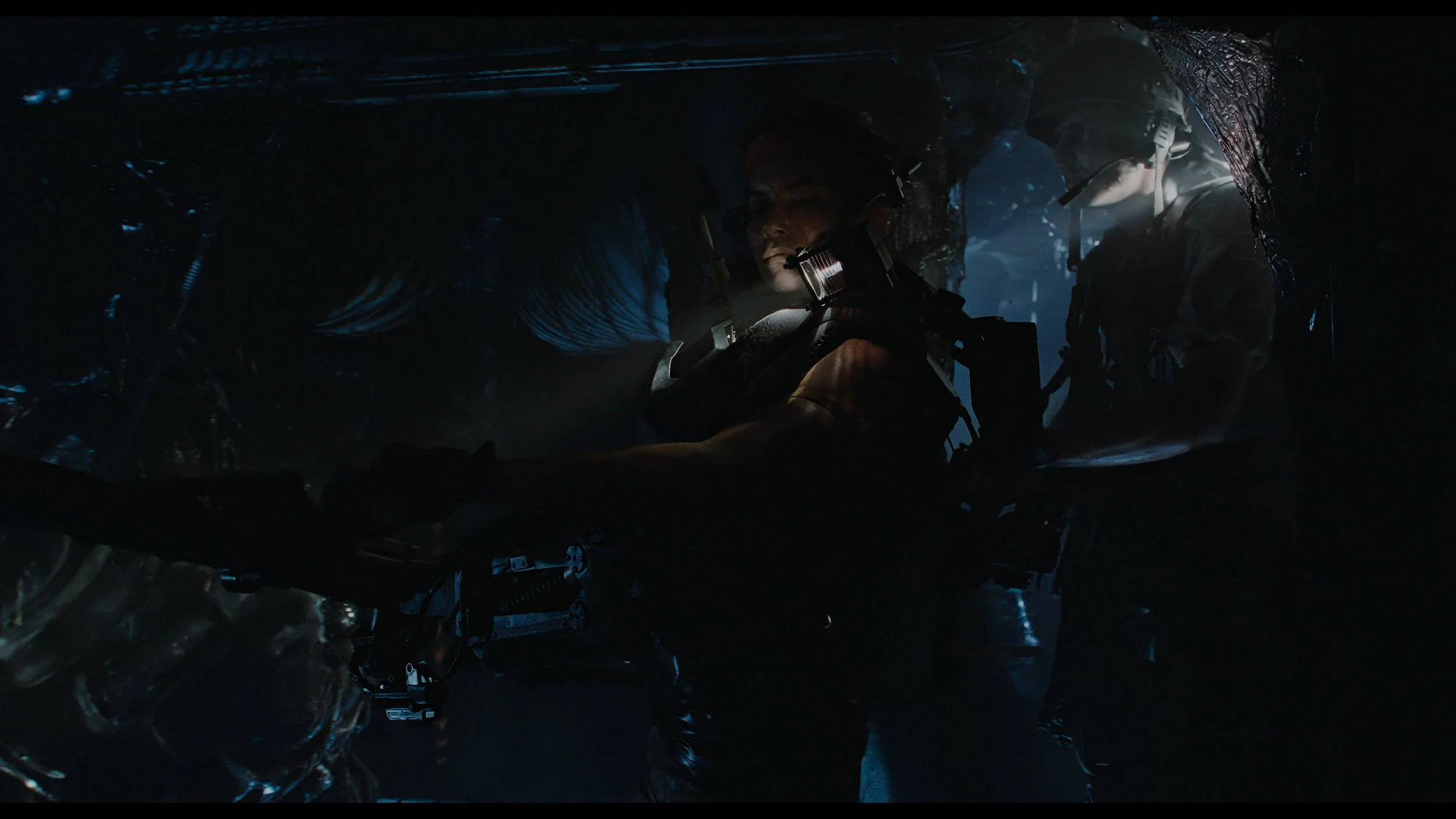 ALIENS_t01.mkv_20260531_101316.216.jpg