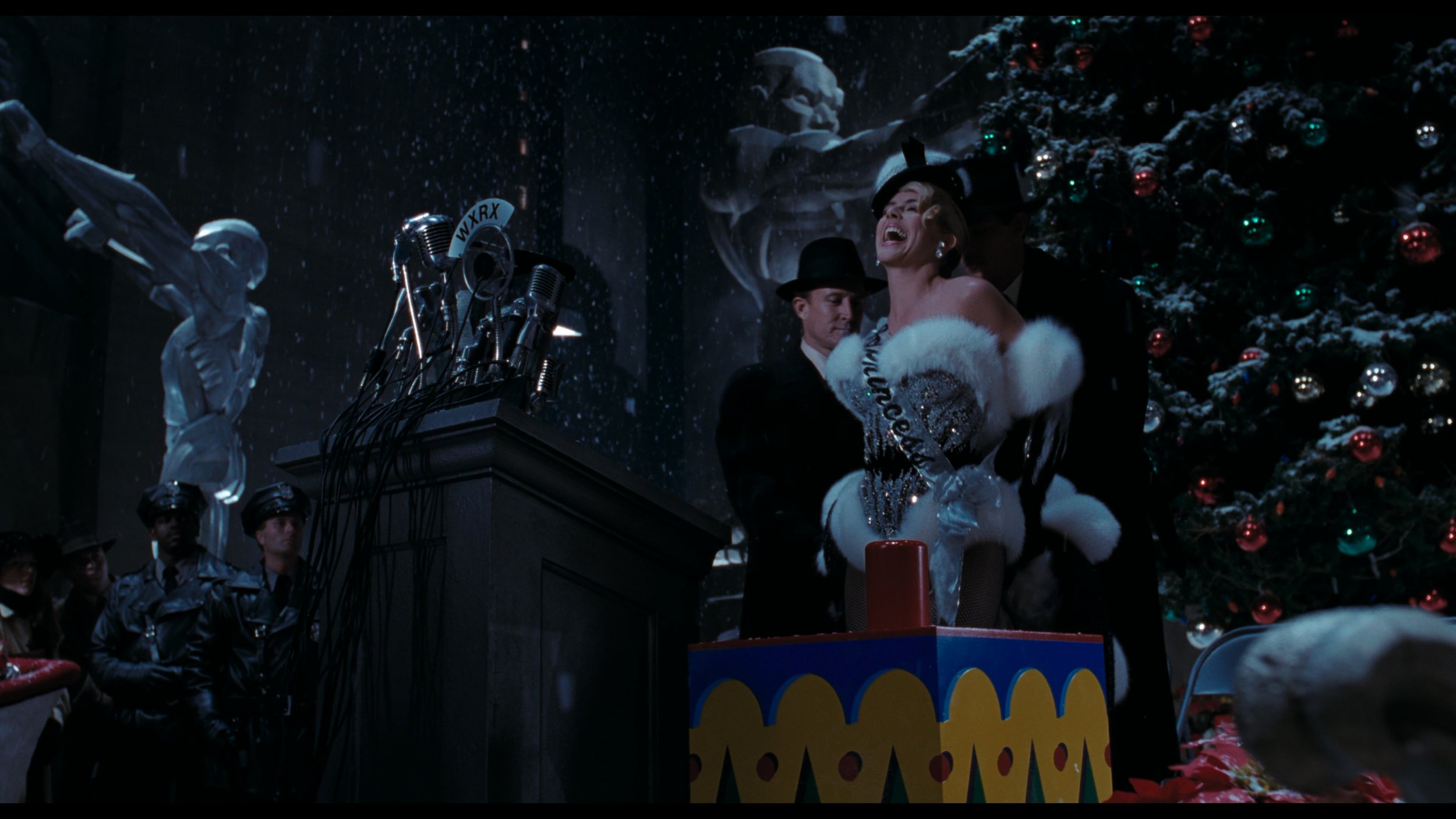 Batman Returns_t03.mkv_20260520_132410.156.jpg