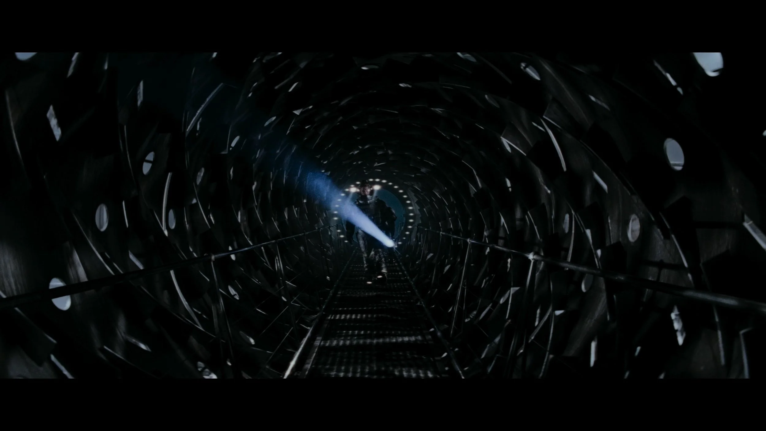 Event Horizon - Remastered_t00.mkv_20260526_101940.572.jpg
