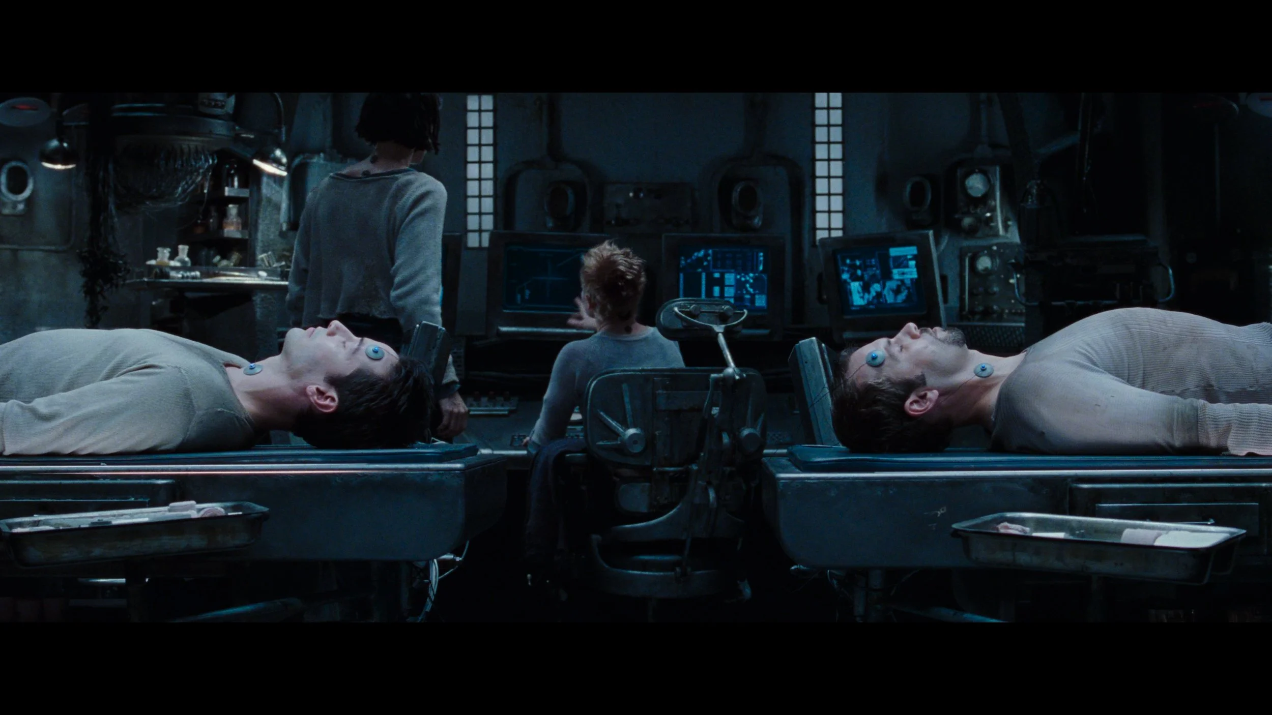 The Matrix Revolutions_t04.mkv_20260408_002700.125.jpg