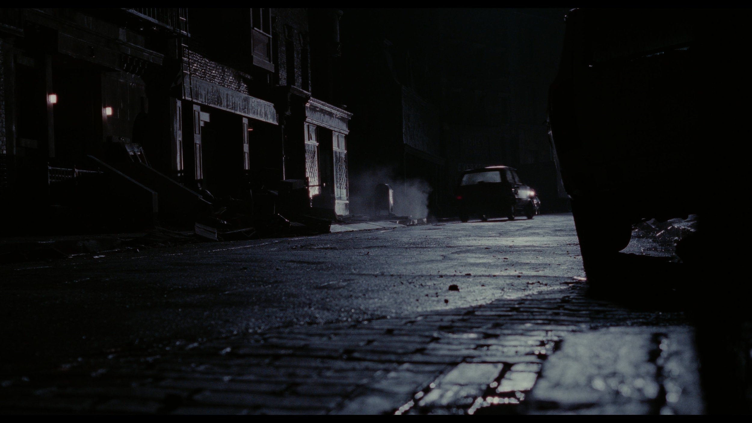 The Crow (Remastered)_t00.mkv_20260516_005436.272.jpg