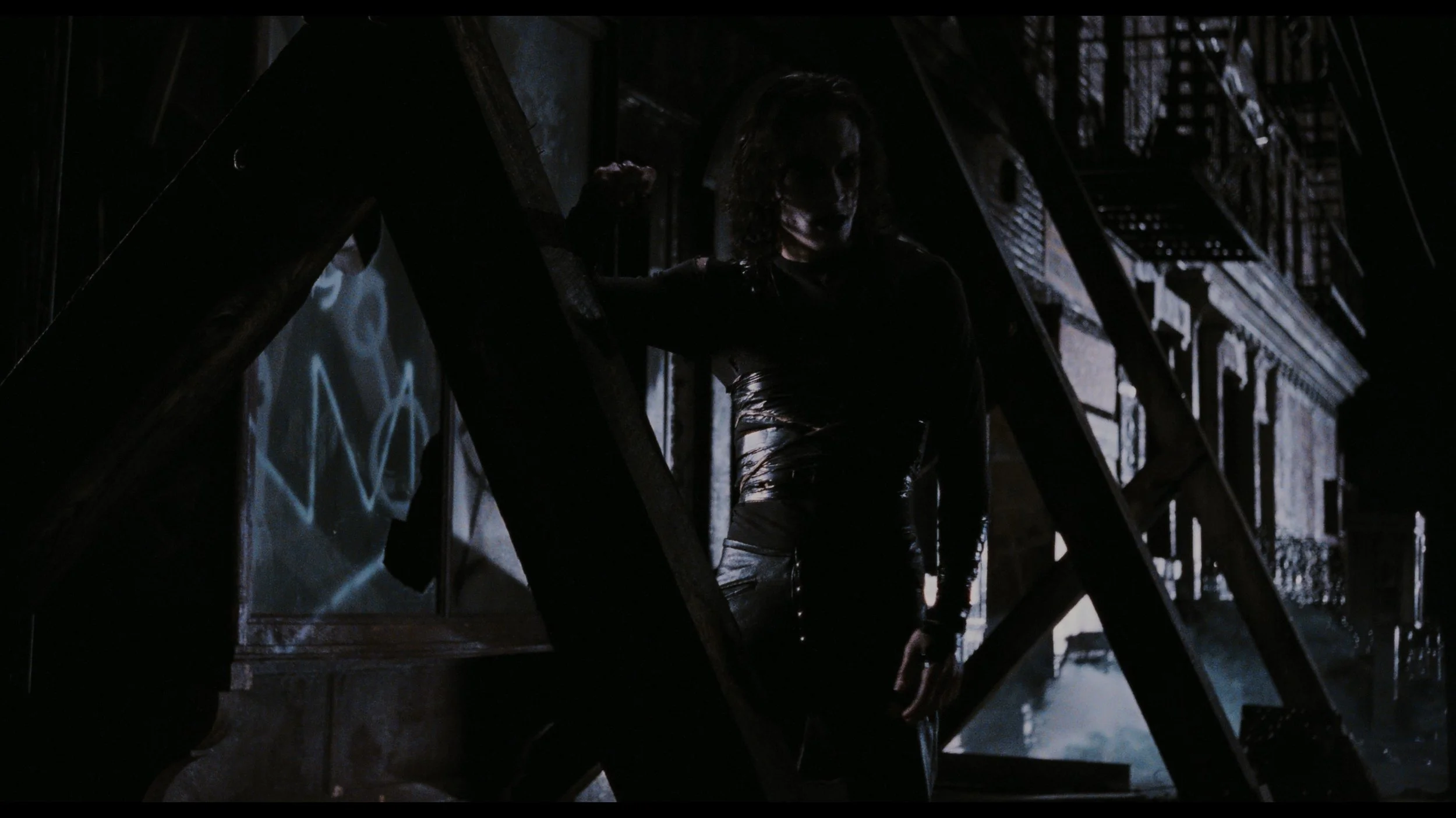 The Crow (Remastered)_t00.mkv_20260516_010041.327.jpg