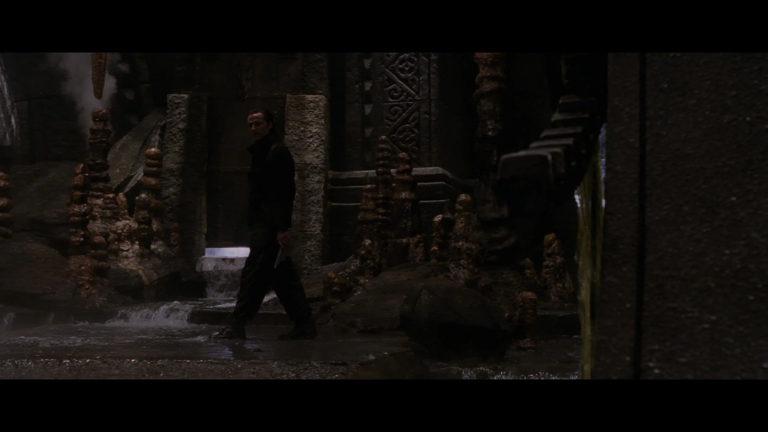 Lara Croft- Tomb Raider_t00.mkv_20260511_131603.681.jpg