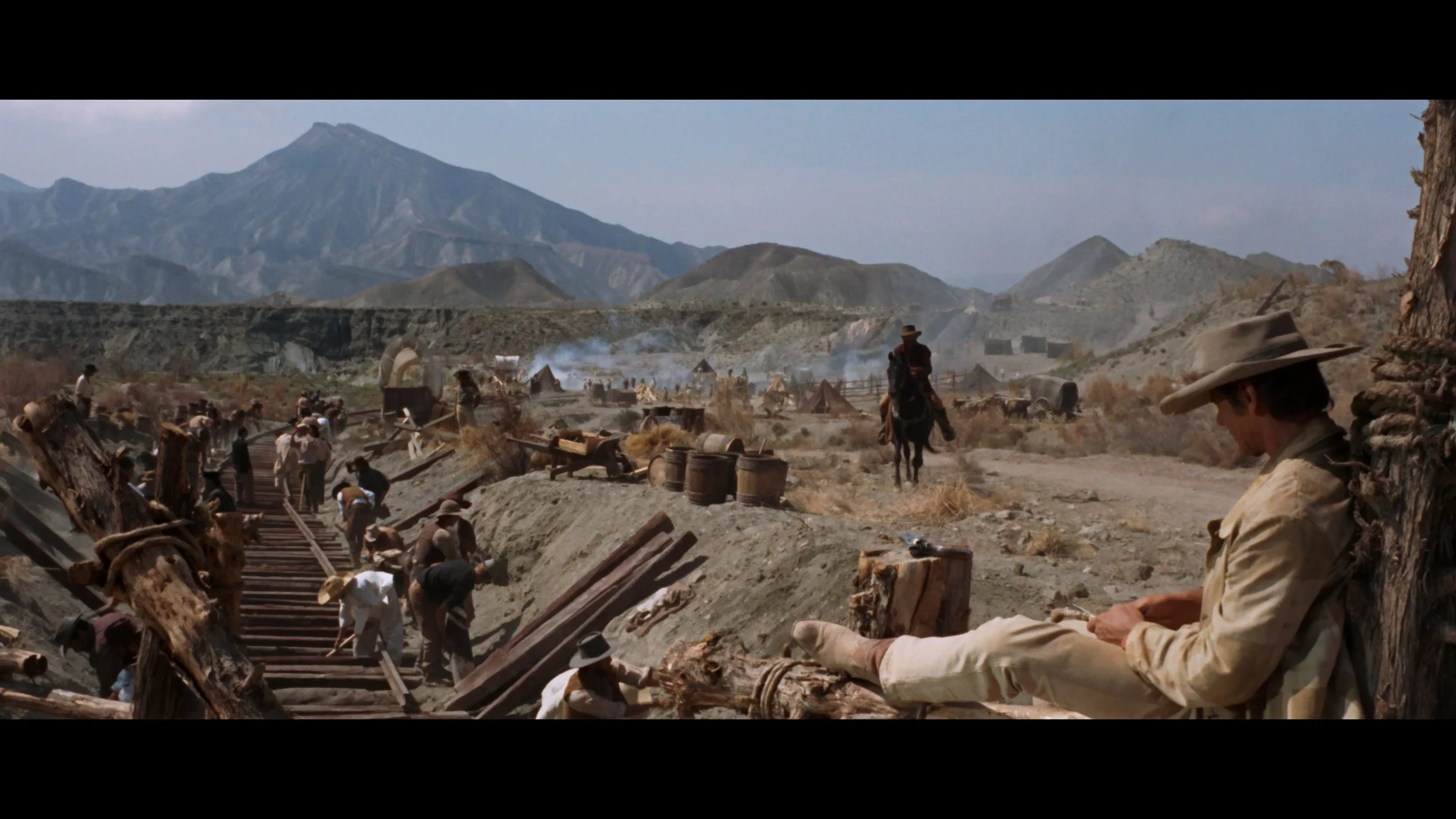 Once Upon a Time in the West_t00.mkv_20260903_174521.817.jpg