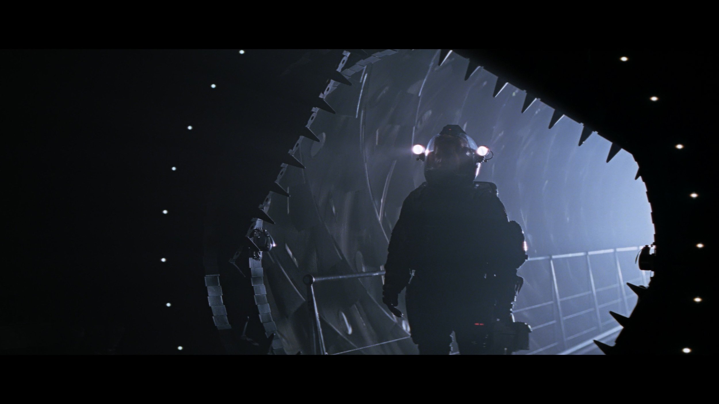Event Horizon - Remastered_t00.mkv_20260526_102001.857.jpg