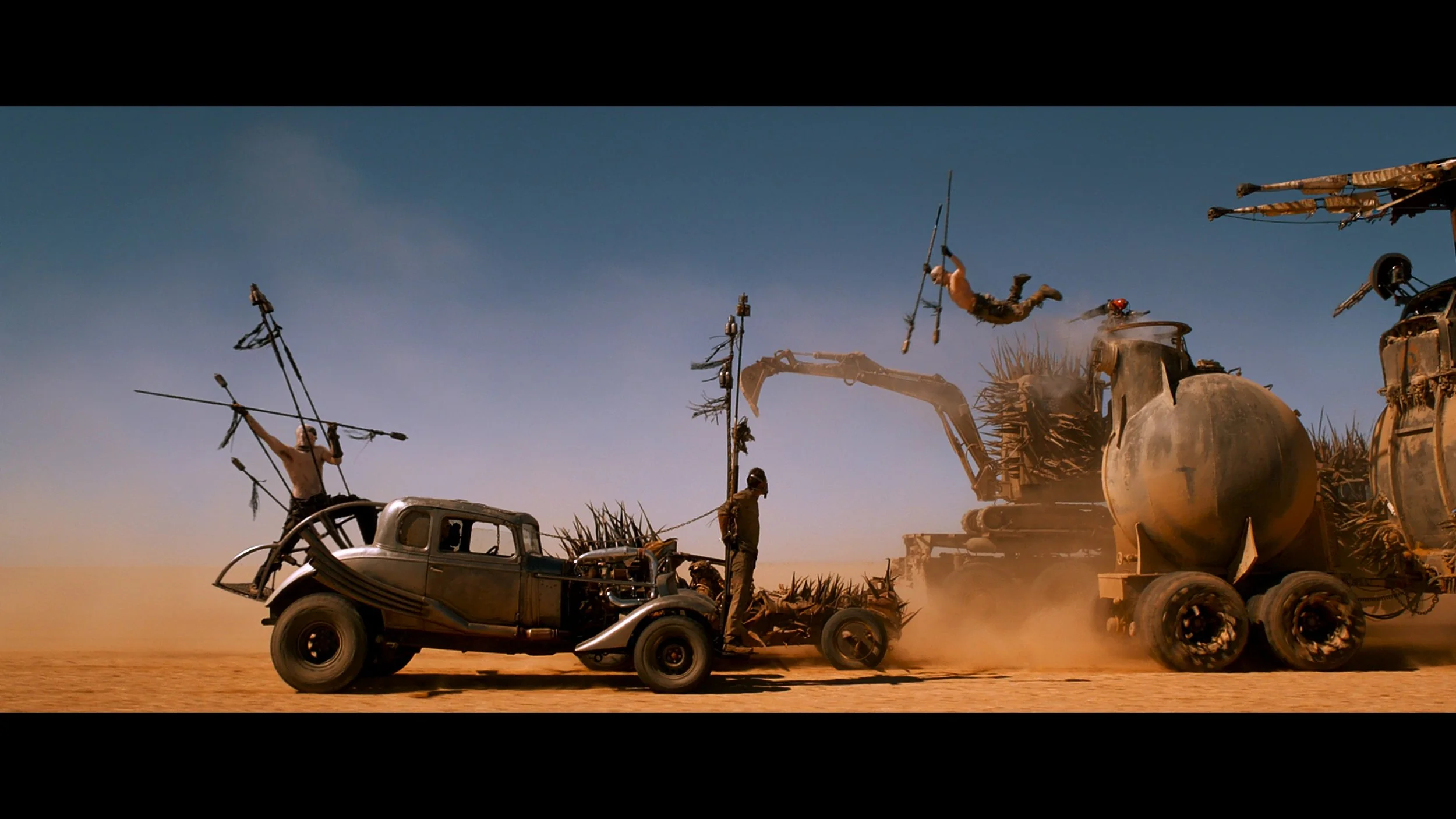 Mad Max- Fury Road_t02.mkv_20260526_112447.554.jpg