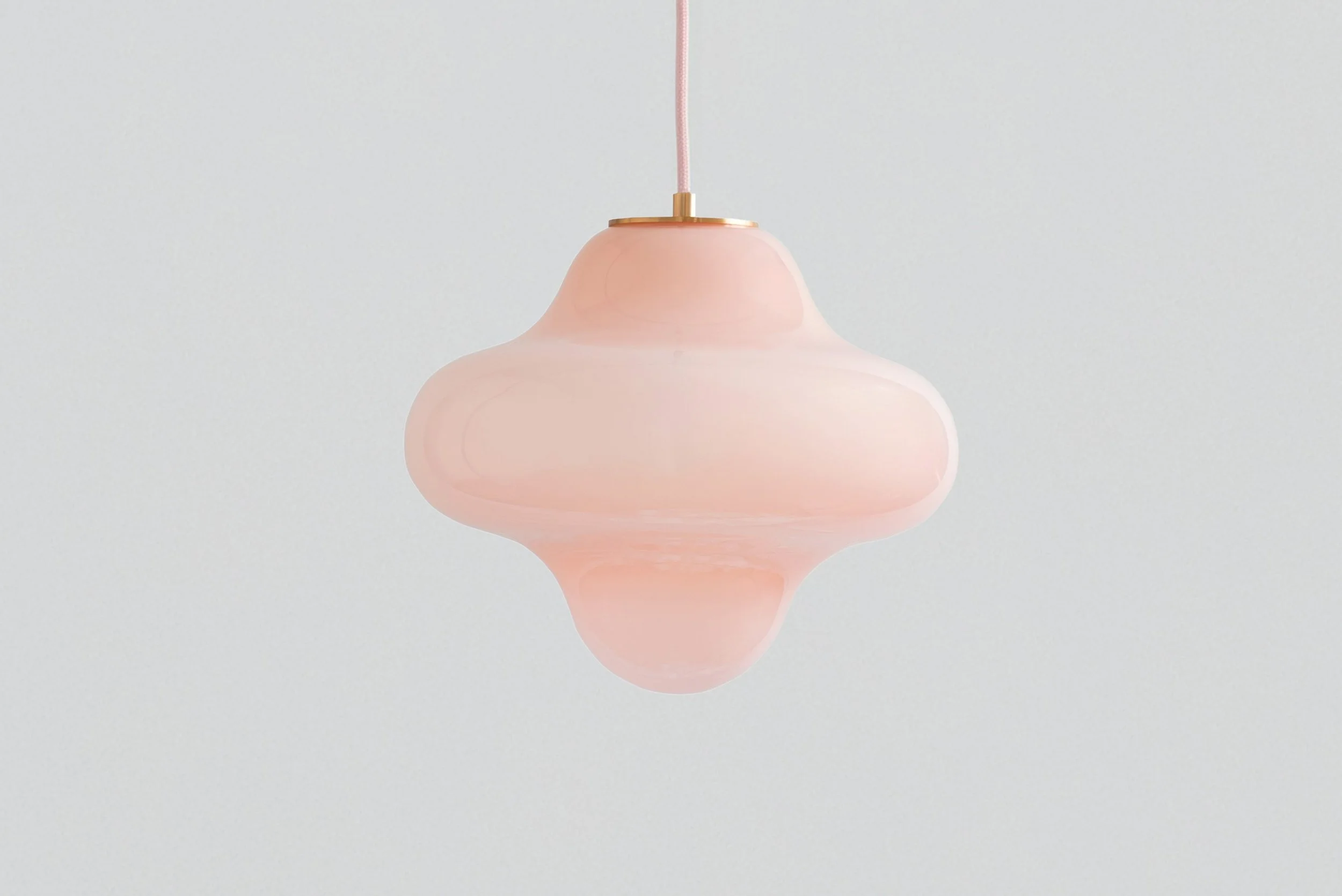 Marshmallow_Pearl Pink Opaline_01.jpg