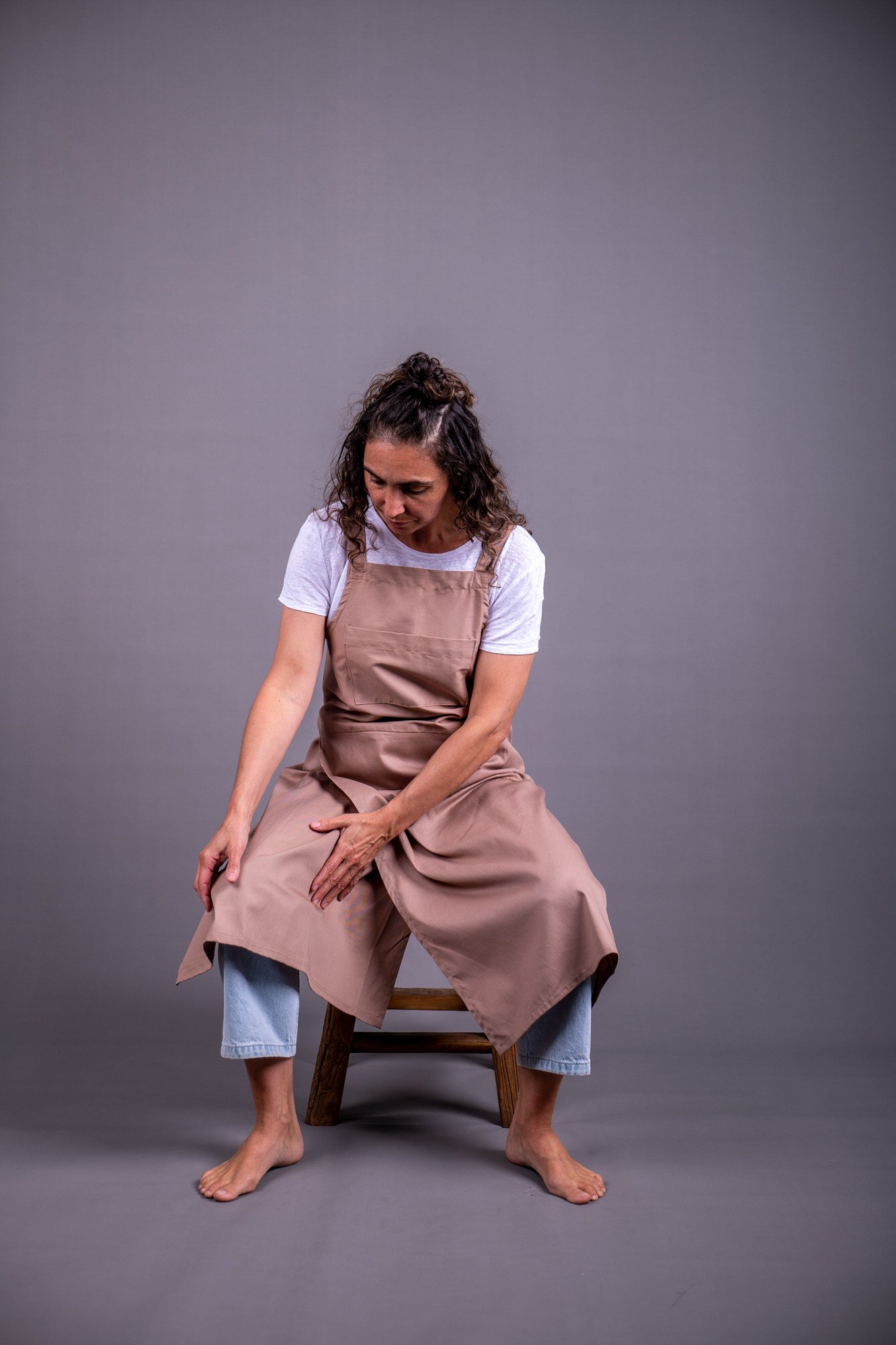 Potters_Apron_Mocha_Colour_03.jpg