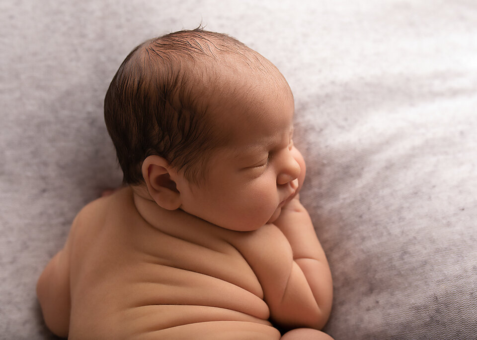 newborn photographer Geelong baby on grey blanket