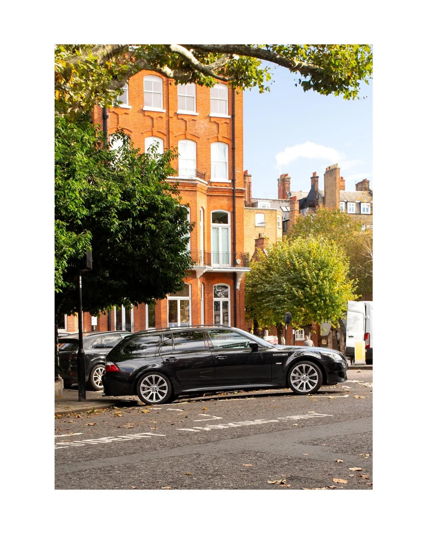 Manual converted V10 Touring

The E61 M5 Touring never came with a manual &mdash; only the US and Canadian-market sedans got three pedals.

Which is why spotting this converted example in London genuinely caught me off guard. A couple of UK specialis