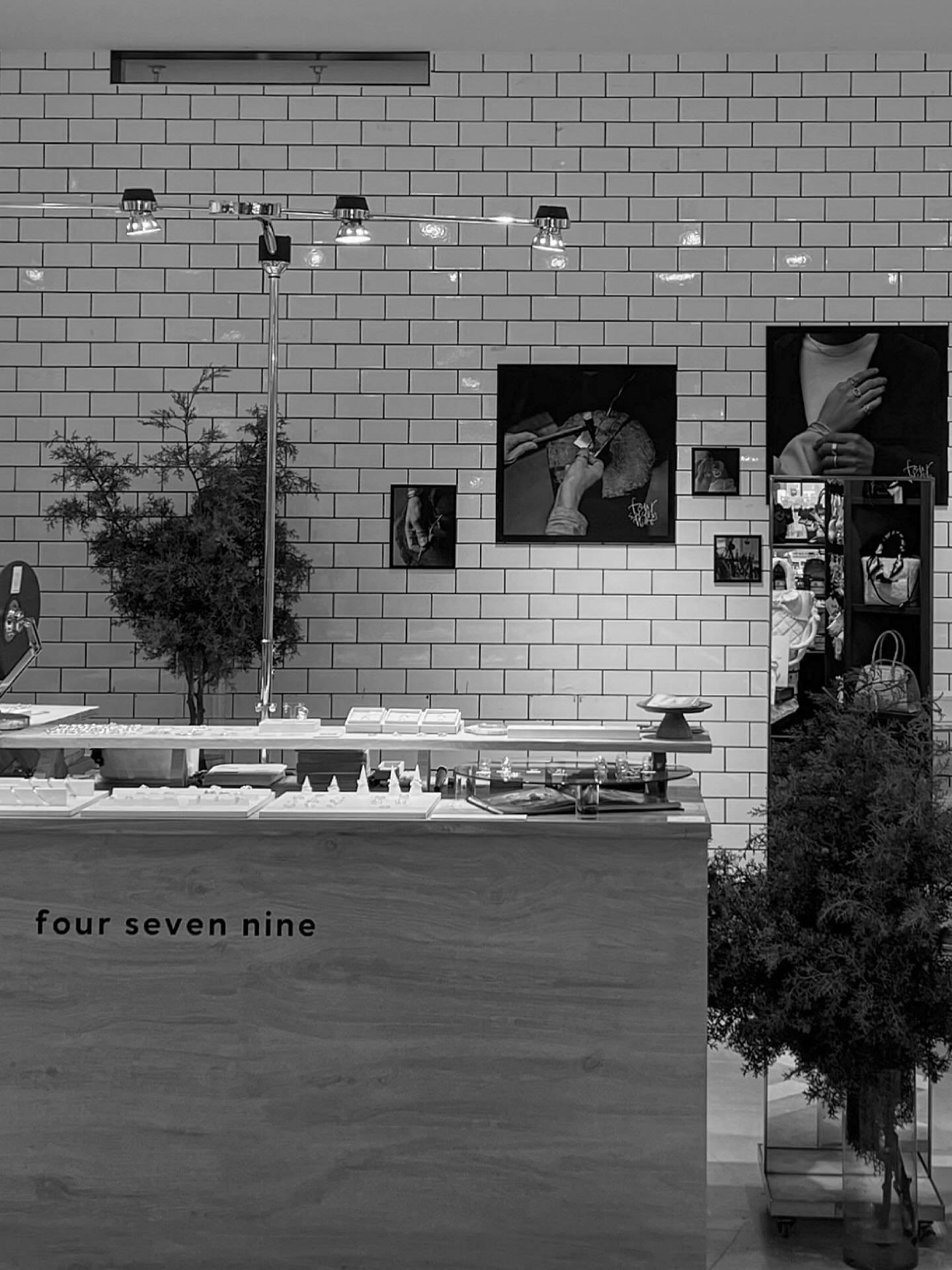 ・
今回初めての開催場所となった札幌大丸 @kikiyococho_sapporo の7日間のfour seven nine POP UP が無事に終了いたしました！
sister brand @sevenlyseven も同時開催

一年半ぶりの札幌開催、「待ってました！」と嬉しいお言葉をいただいた顧客様、初めてお会いできた方々、インスタライブで応援してくださった皆さま、本当にありがとうございました✨

皆さまのおかげで、毎日がとても幸せで充実した時間となりました。心より感謝申し上げます！

