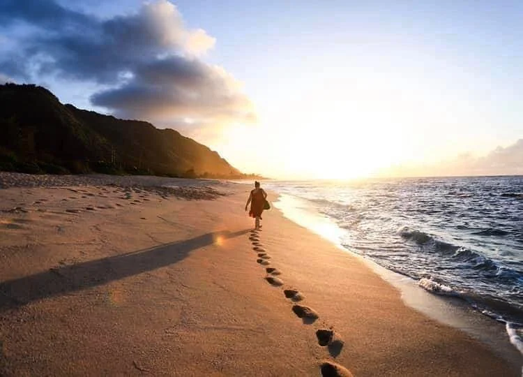 Two years ago I was happier, healthier &amp; feeling a lot warmer in Hawaii. What I&rsquo;d give to go back in time.