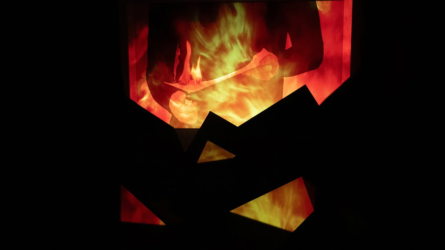  FLAMMEN 2 