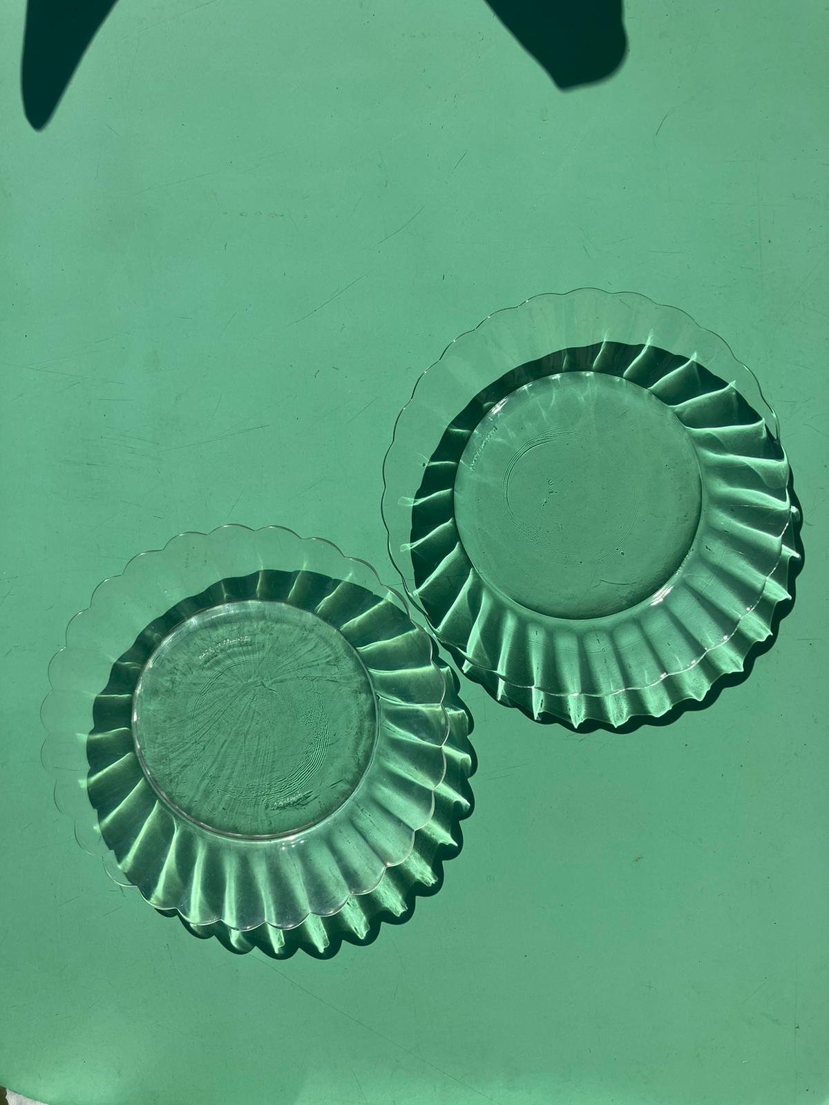 plat et assiette transparents, verre sur mer, vente et location de vaisselle vintage pour professionnels du CHR