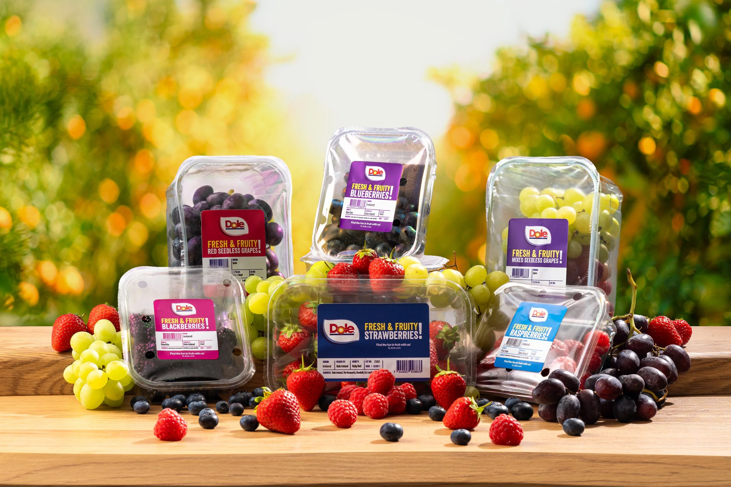 Dole-Ireland-Berries-Grapes-Group.jpg