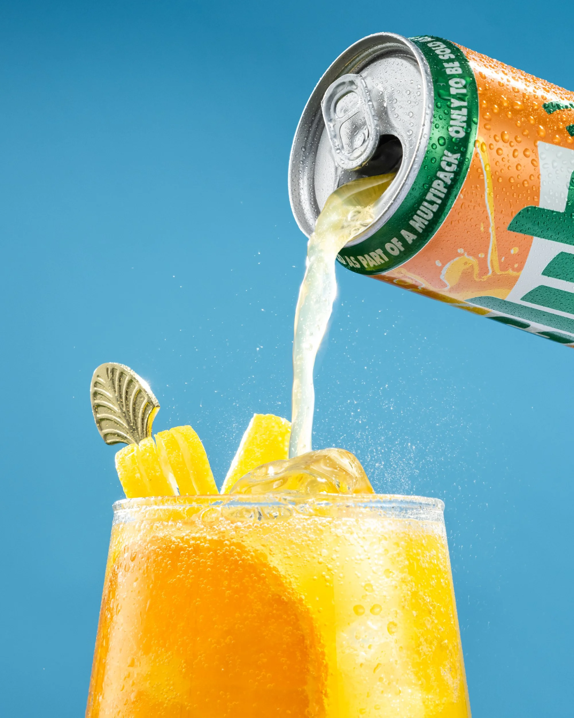 Club-Rock-Shandy-Closeup-Can.jpg