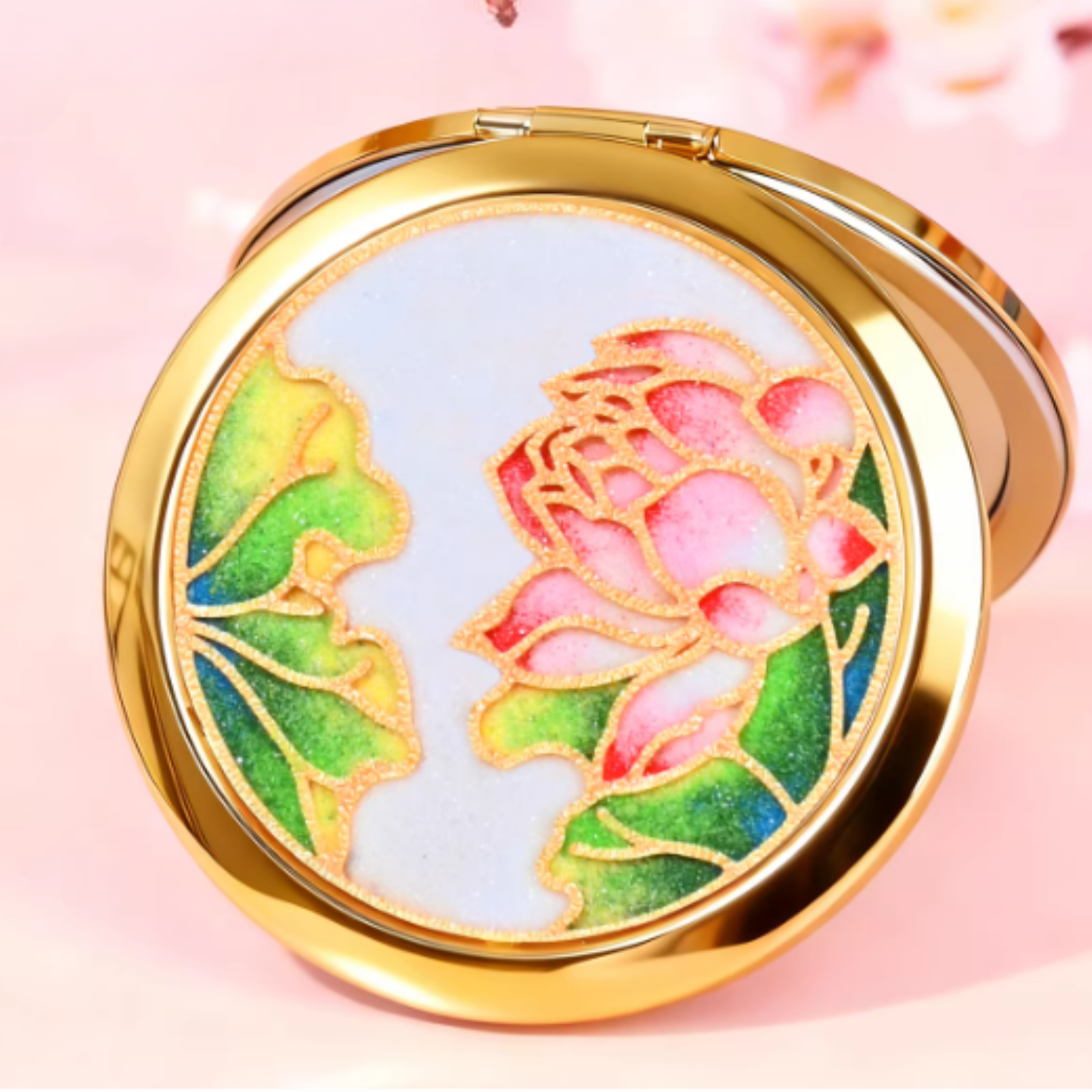 Pocket mirror inspired by 景泰蓝 cloisonné art created in a Mother’s Day craft workshop