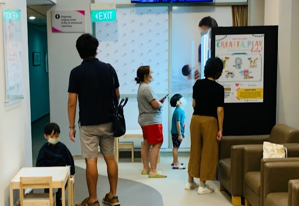 24/7 toy and activity kit vending machine providing play options for waiting and warded children in healthcare settings