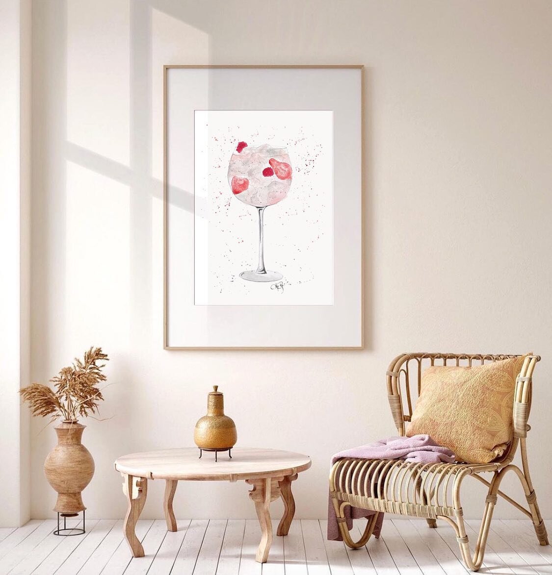 A classic Pink Gin &amp; Tonic in a stylish long-stem goblet glass. Both vibrant and energetic, this print will make a unique gift that is ideal for any gin lover! Pair it with one of our other pink-themed cocktail prints for a stylish gallery wall d