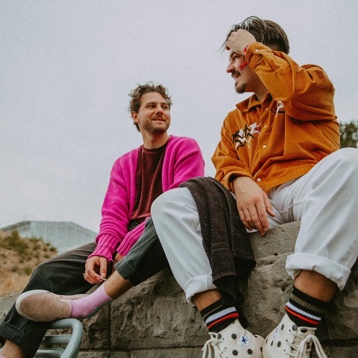 First @milkychance_official Dump: Post Show Hangs 🌈
#milkychance #milkychancefamily #lollapaloozaberlin #lollapalooza2022 #festivalsummer #artistportrait #bandfotografie