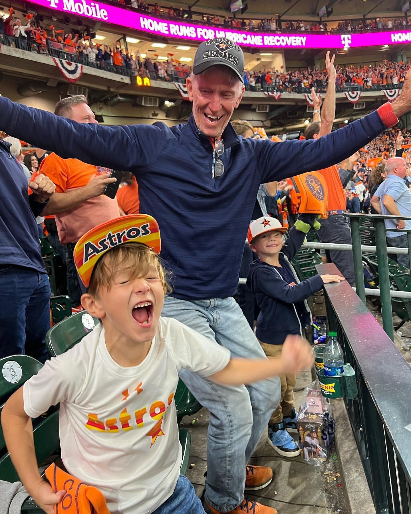 It feels so good to be #1 ! 
Photo of my Nephews and Dad expressing that winning feeling courtesy of @krysycranethomp and @gbo30 says it all. #goastros🧡🚀 #worldseries #champions #houston #worldserieschampionship2022