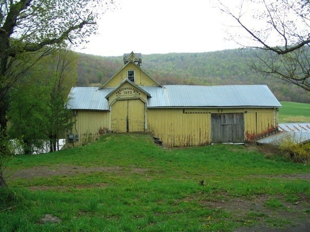  The big historic barn in 2009, before the beginning of restoration, before The Sanctuary was formed. 