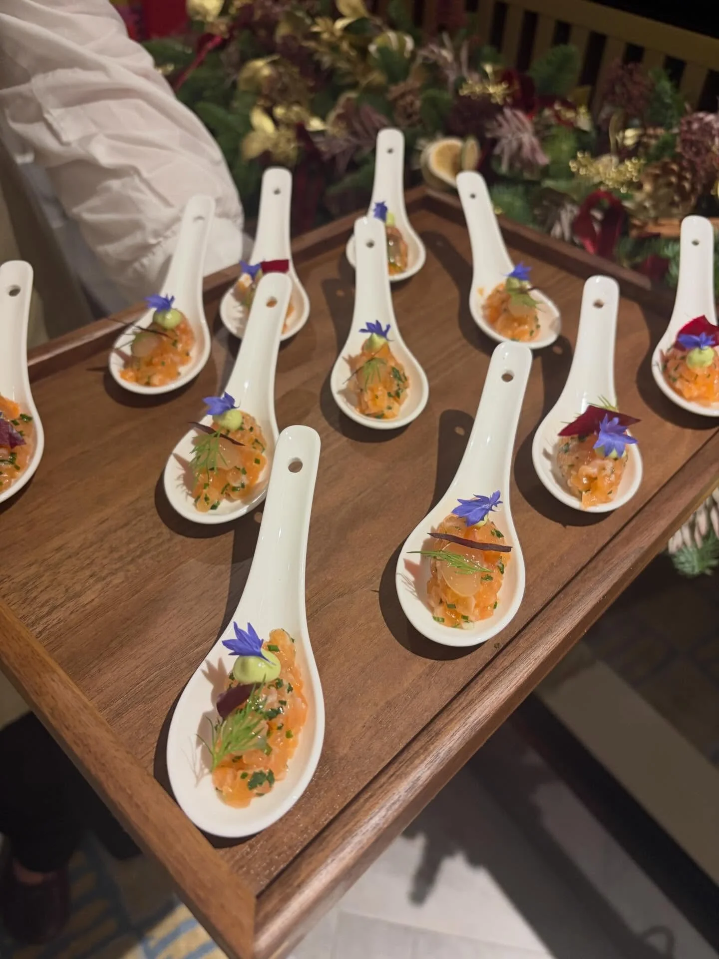 We were back on the Wentworth estate last night looking after one of our clients who were entertaining friends. #privatechef #dinnerparties #surreydining #events