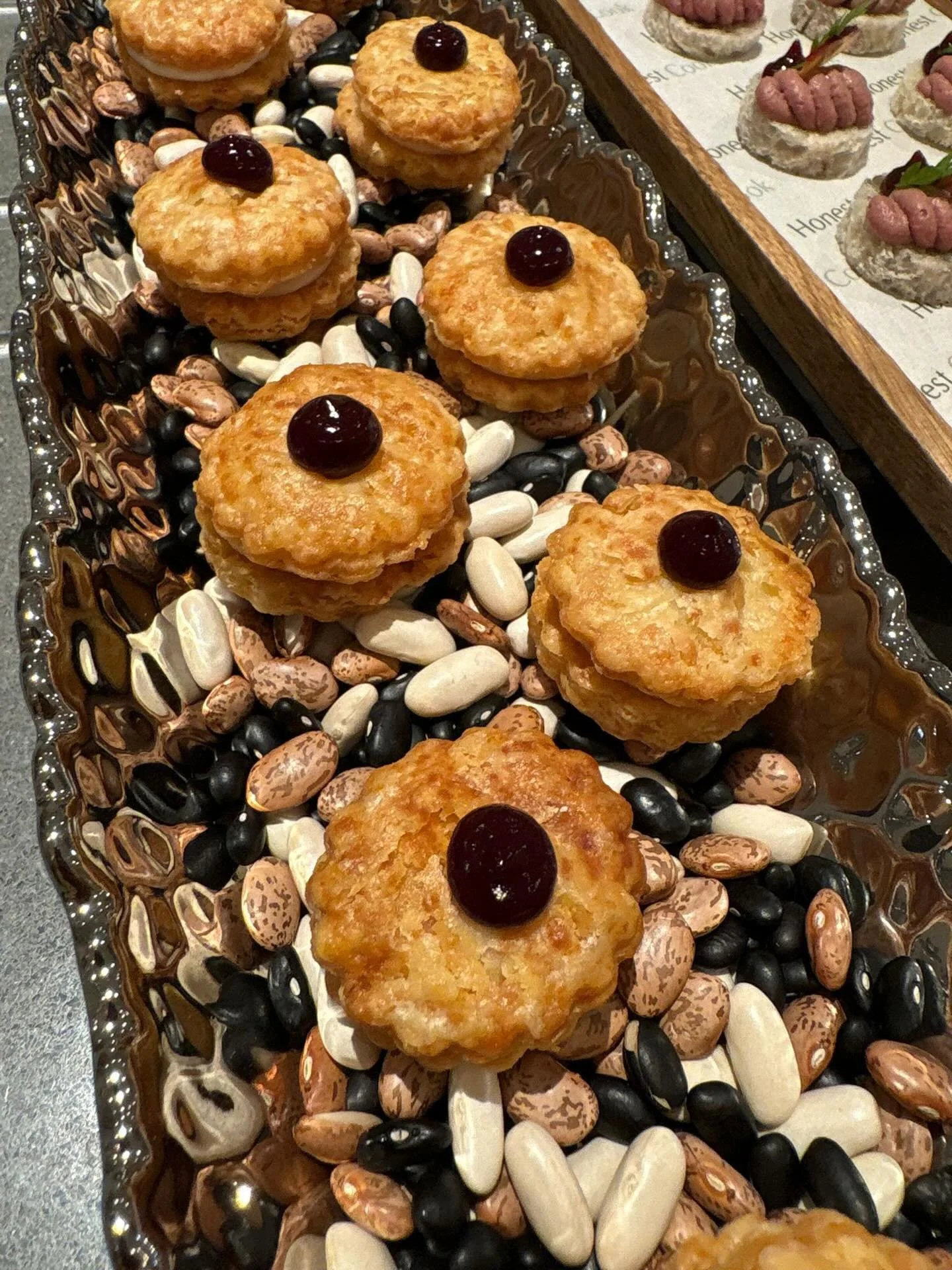 A few snaps from our second event of yesterday evening. A couple celebrating a joint birthday with close friends. #events #dinnerparties #privatechef #privatedining