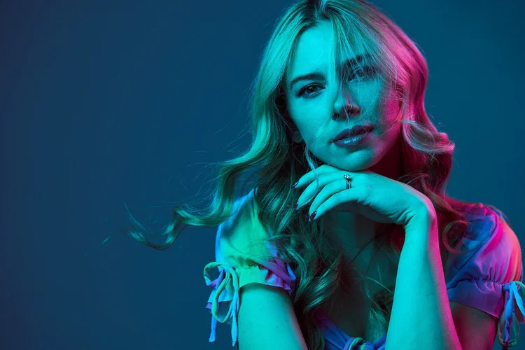 SARAH DANIELS — Official Website