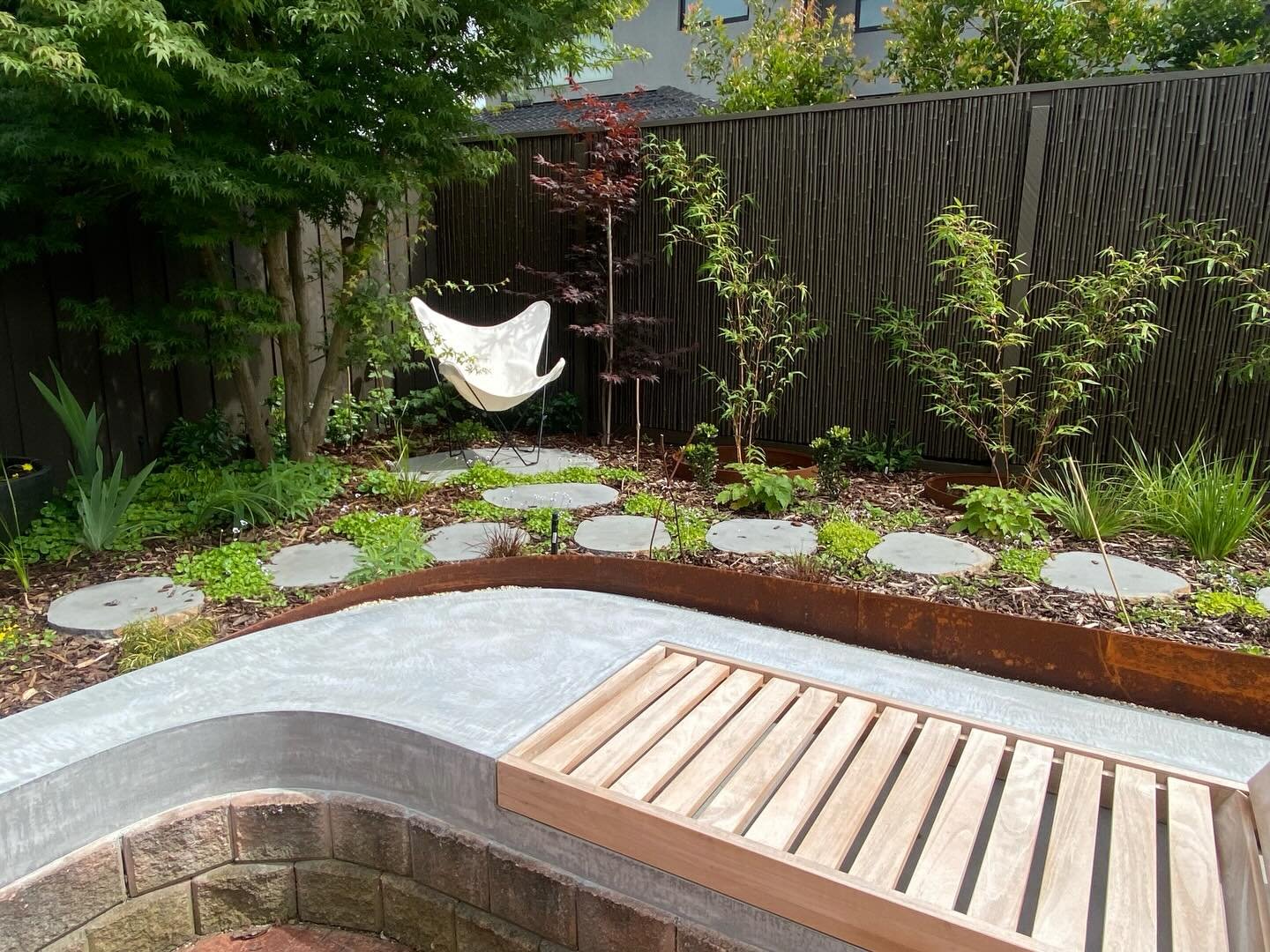 Huntingdale garden - the finished article - planted on September 1st and already filling in nicely. Landscaping by @fergusonlandscapedesign 

Scroll forward to see the before pics - incorporating the existing retaining wall kept the cost affordable a
