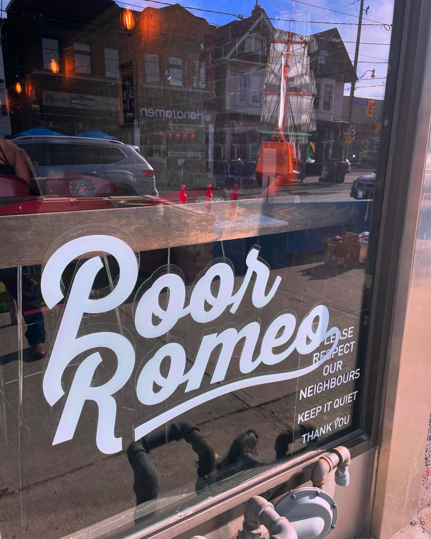 Romeo, Romeo 

#typography #font #fontnerd #design #designinreallife #toronto #torontobars #torontobarscene #yyz #yyzeats #yyzbars #poorromeo #poorromeobar