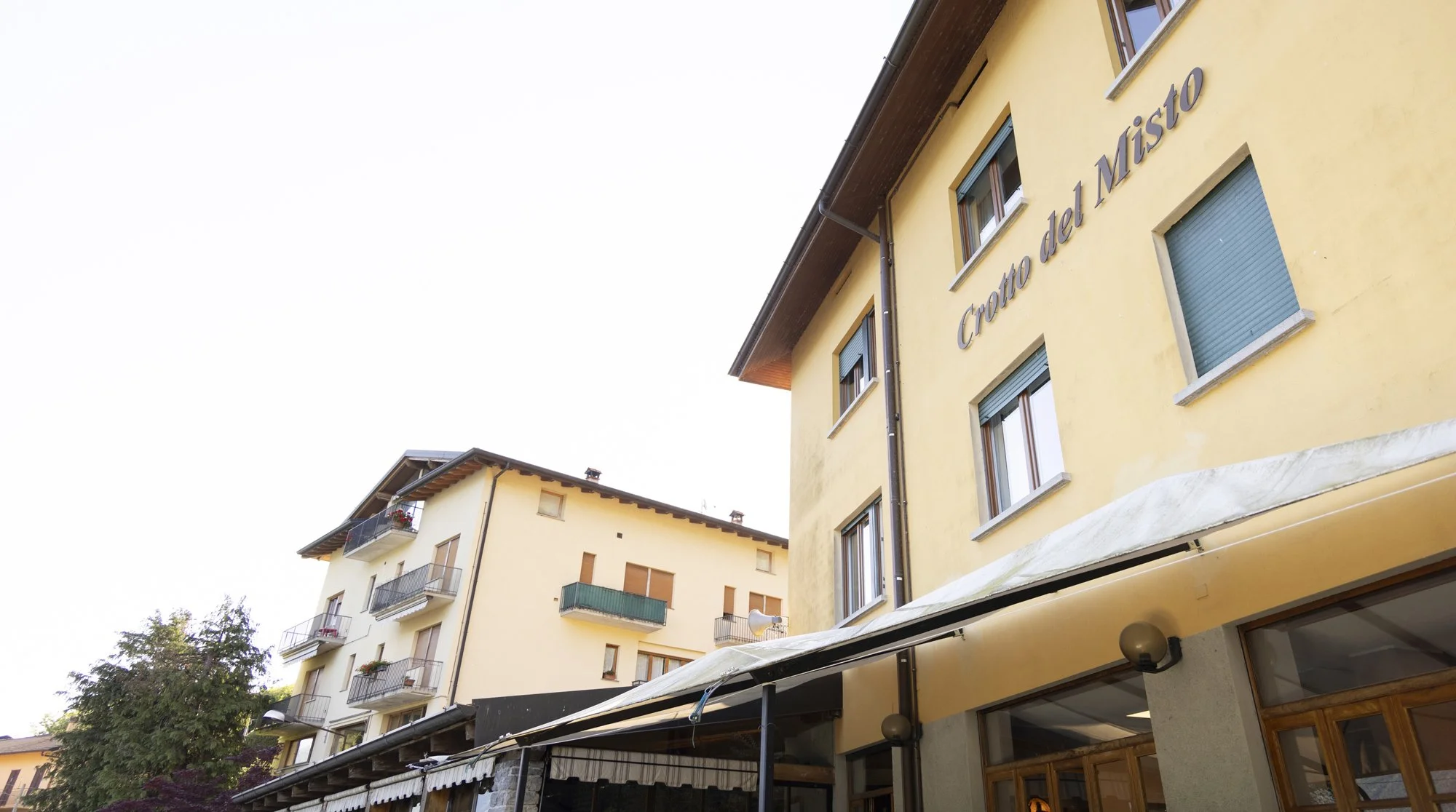 Brand photography for Evolve Retreat in Lake Como, Italy photographed by Honey Atkinson