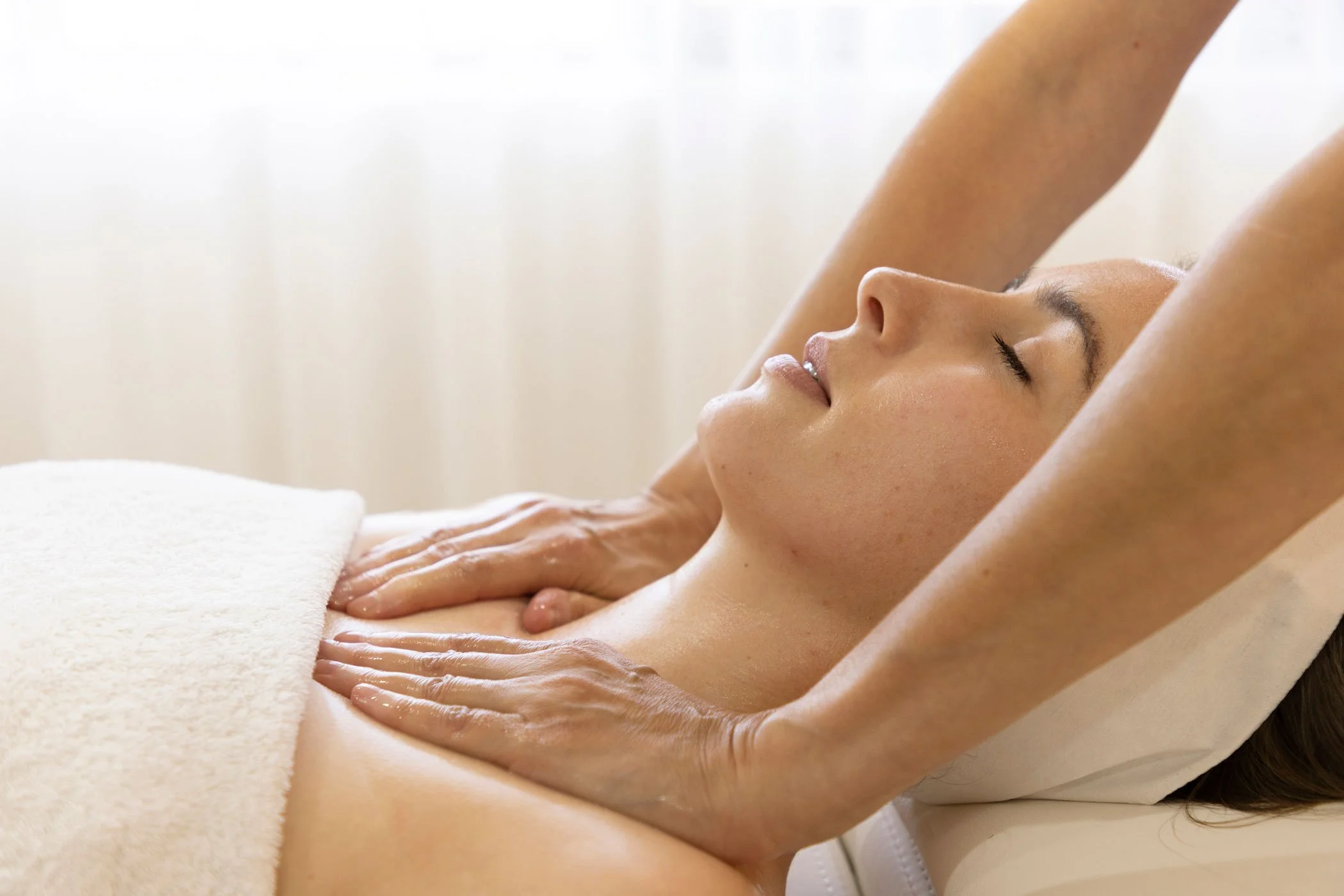 Business photography for In2Skin in Merimbula, Bega Valley, photographed by Honey Atkinson